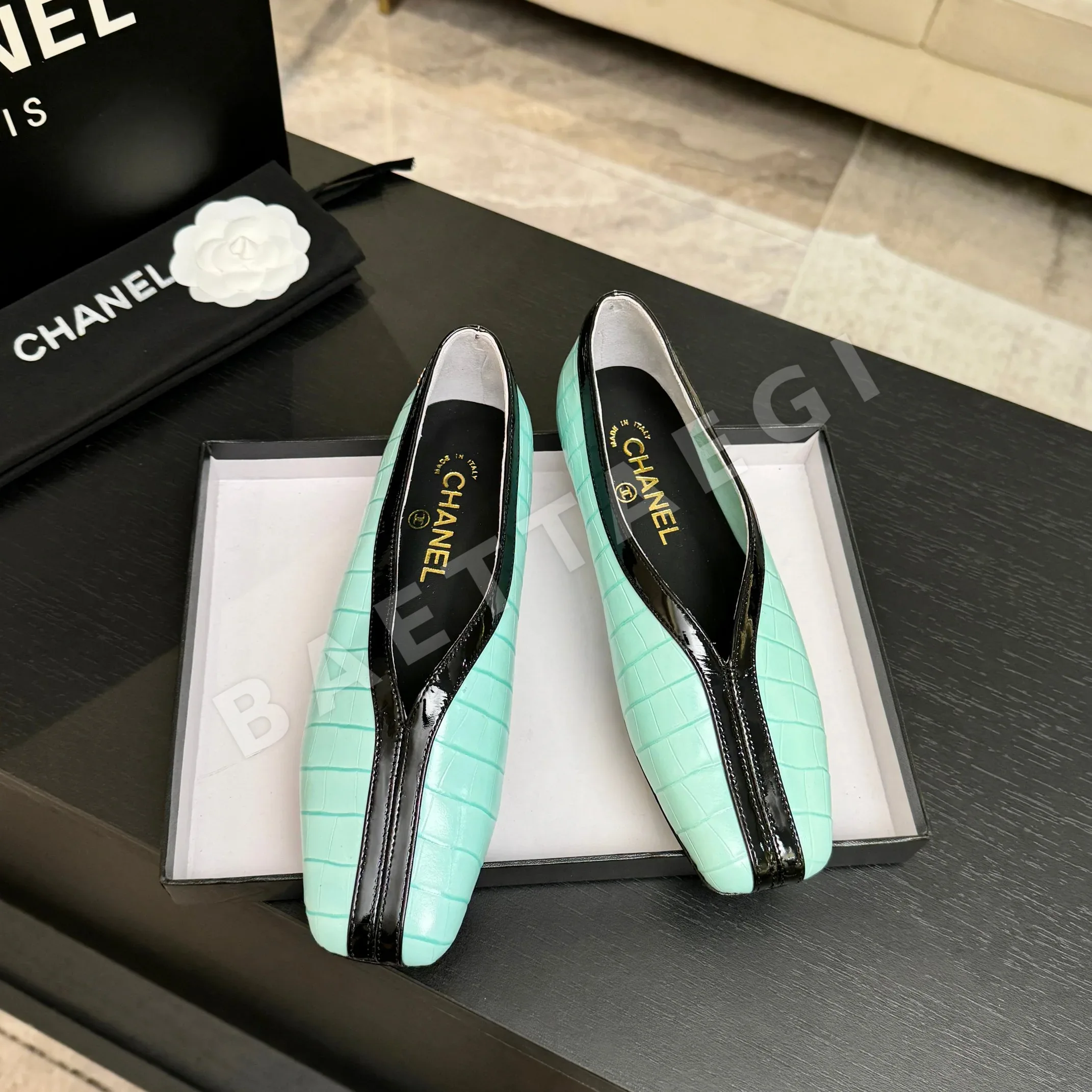 샤넬 26C 더블 C 다이아몬드 패턴 플랫슈즈 98443