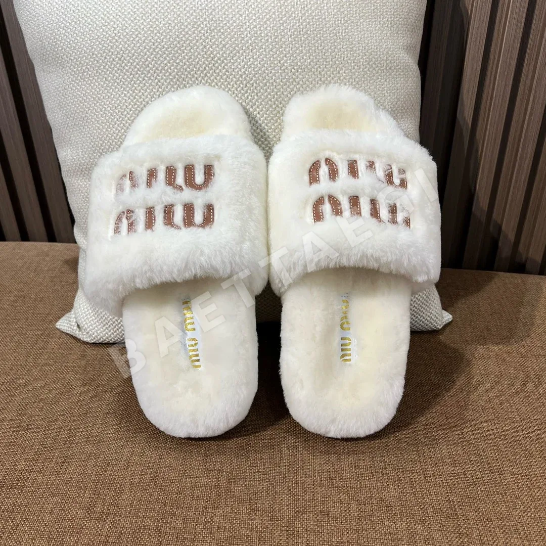 미우미우 샌들 램울 187247