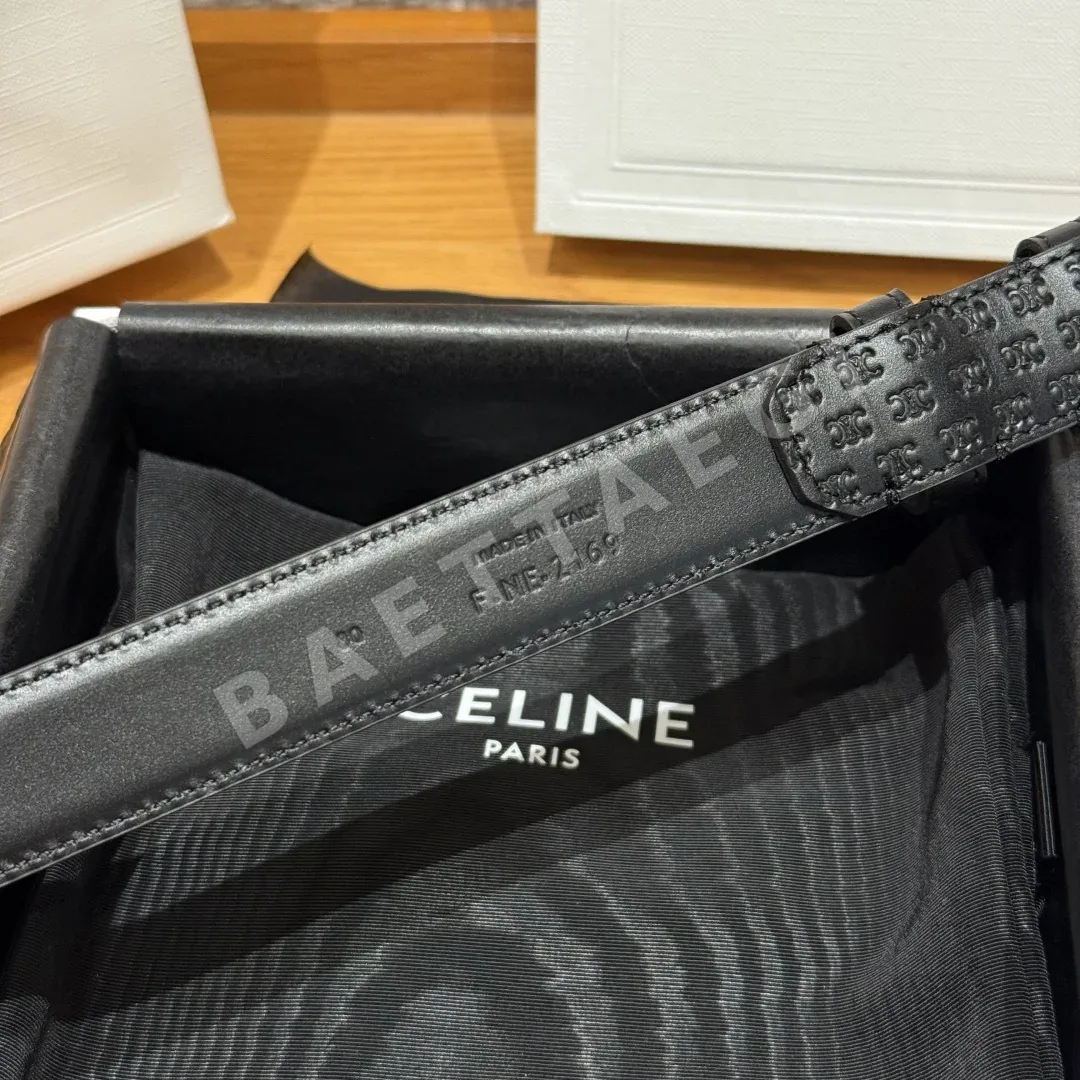 셀린느 개선문 엠보싱 카프스킨 여성 벨트 상세 이미지 8