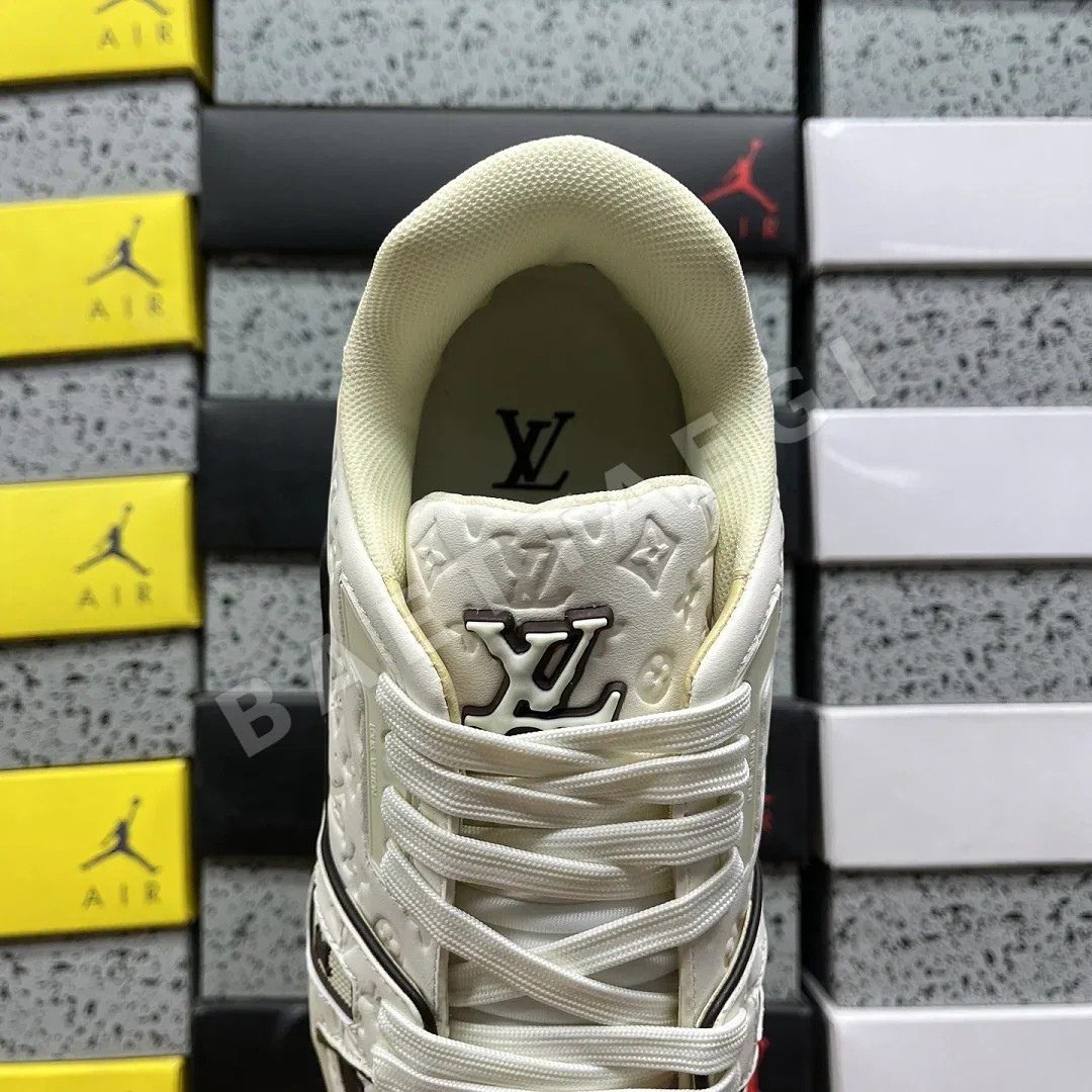 루이비통 [D1] V2 16 화이트 205866 Louis Vuitton V2-16 상세 이미지 4