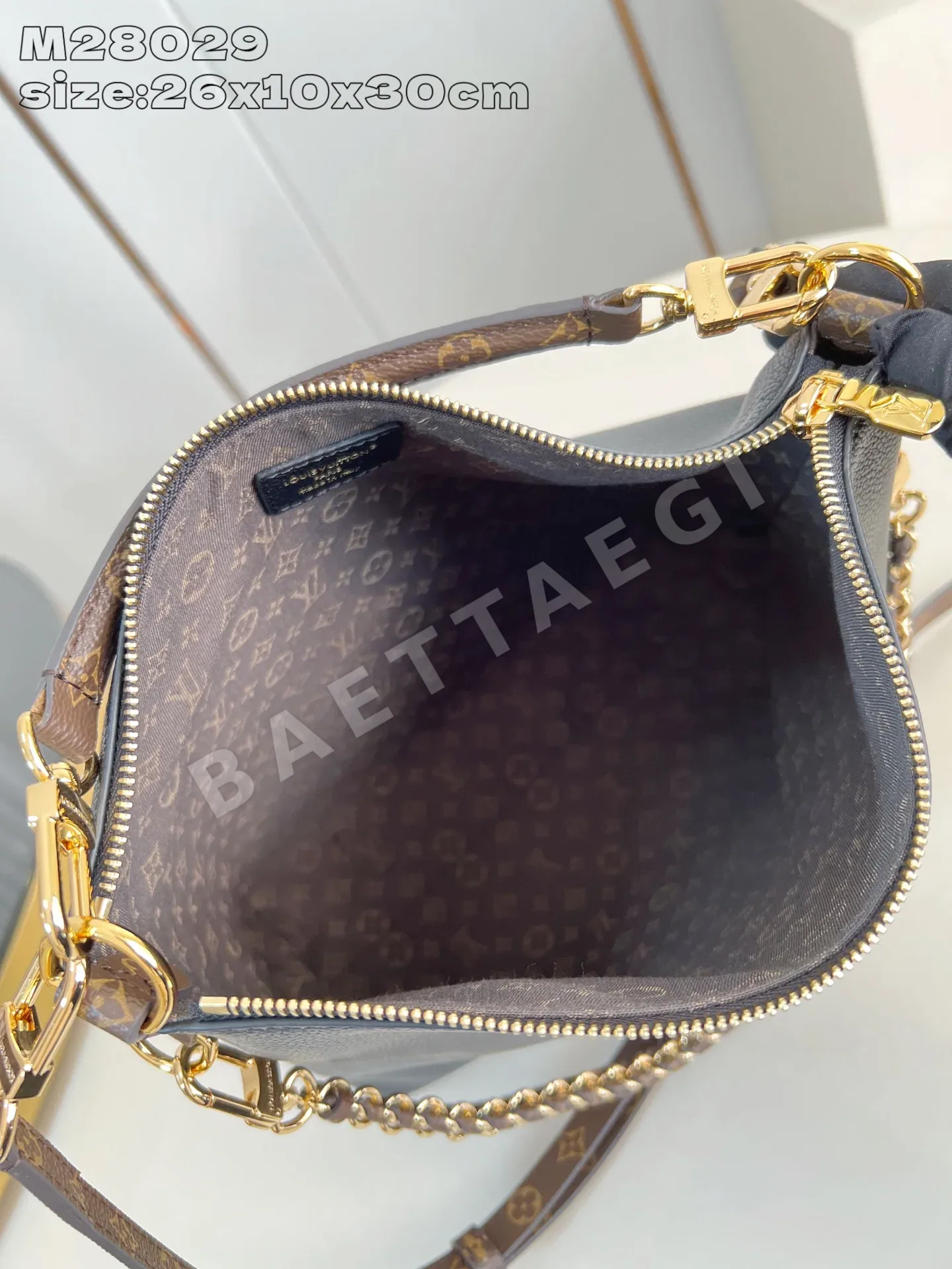 루이비통 M28029 블랙 핸드백 상세 이미지 8