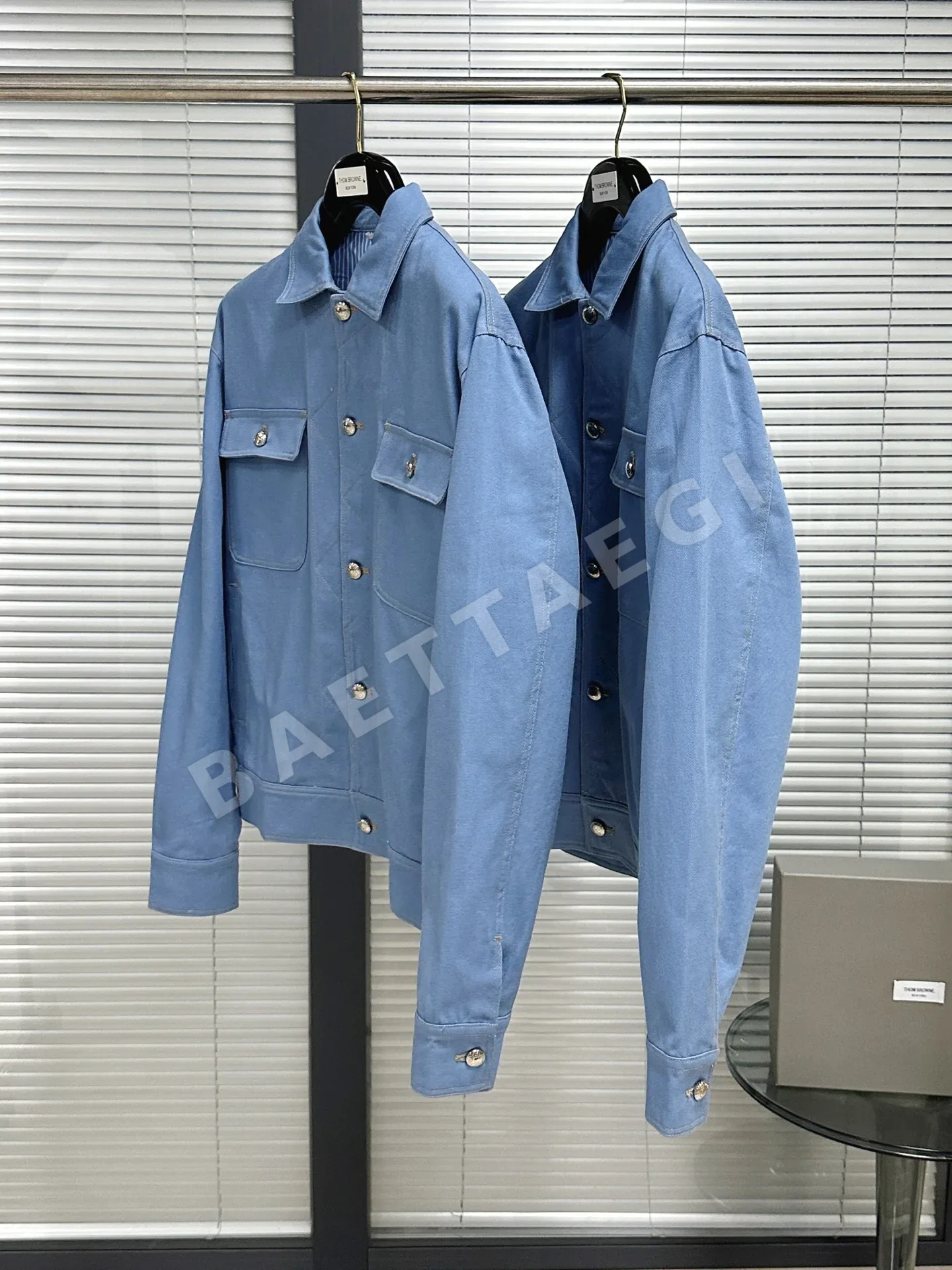 톰브라운 카키 스티치 데님 워크 자켓 상세 이미지 4