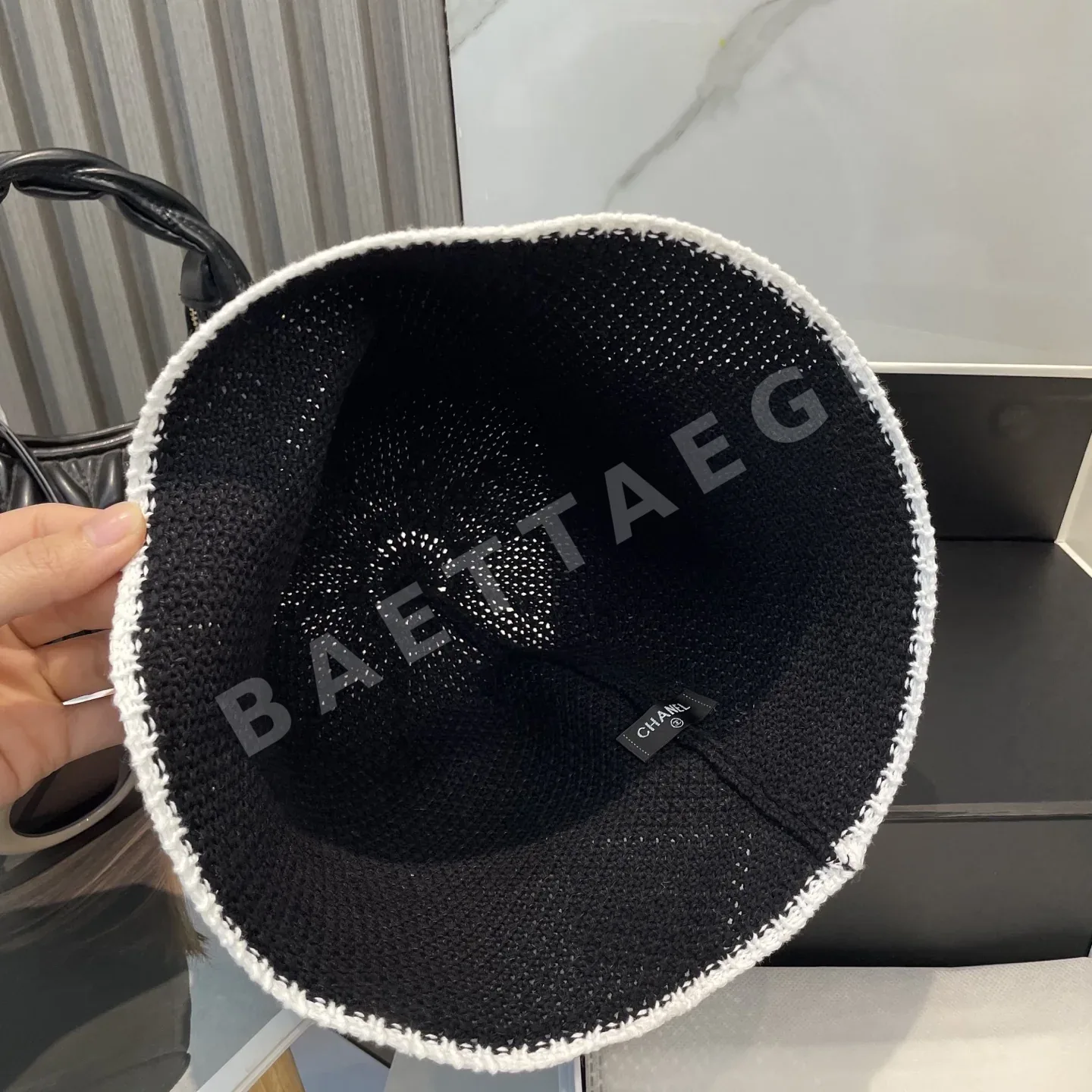 샤넬 25c 램스킨 버킷 햇 모자 상세 이미지 4
