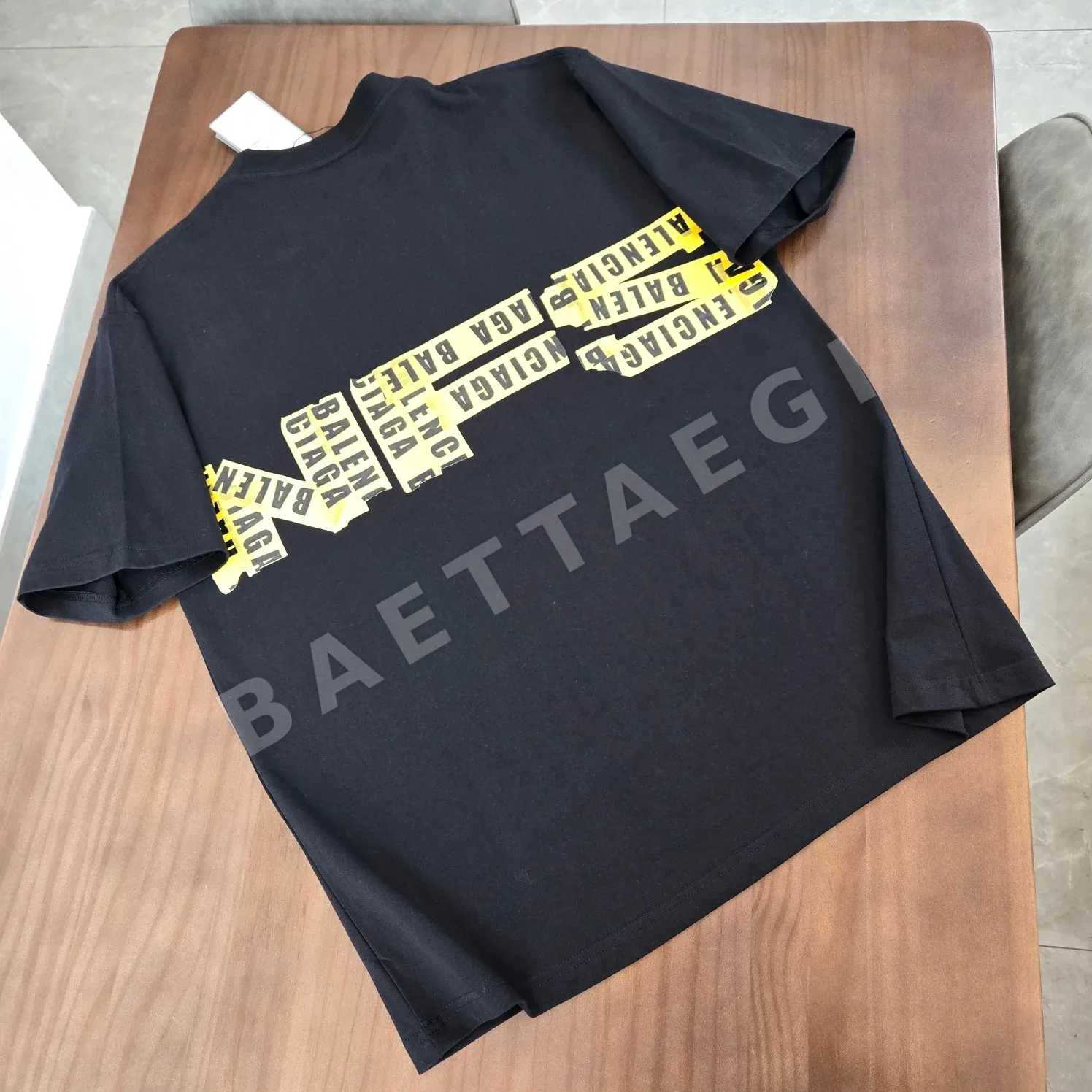 발렌시아가 레이싱 콜라보 프린트 반팔 티셔츠 5394 상세 이미지 2