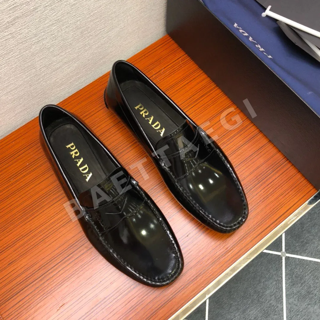 프라다 클래식 남성 드라이빙 로퍼 123022