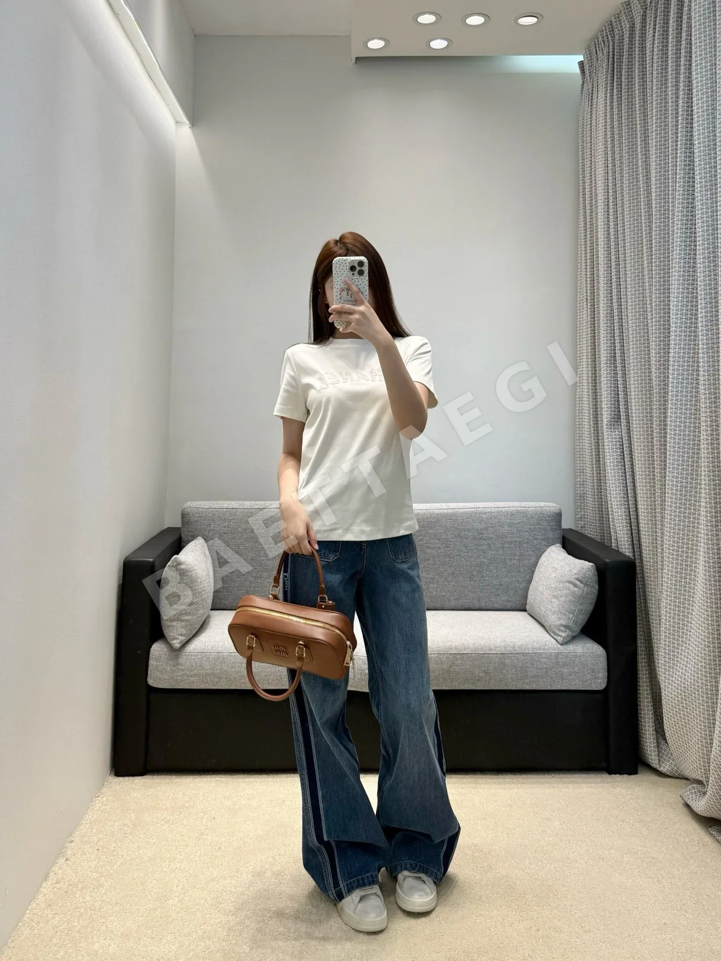 샤넬 비즈 장식 여성 반팔 티셔츠 상세 이미지 4