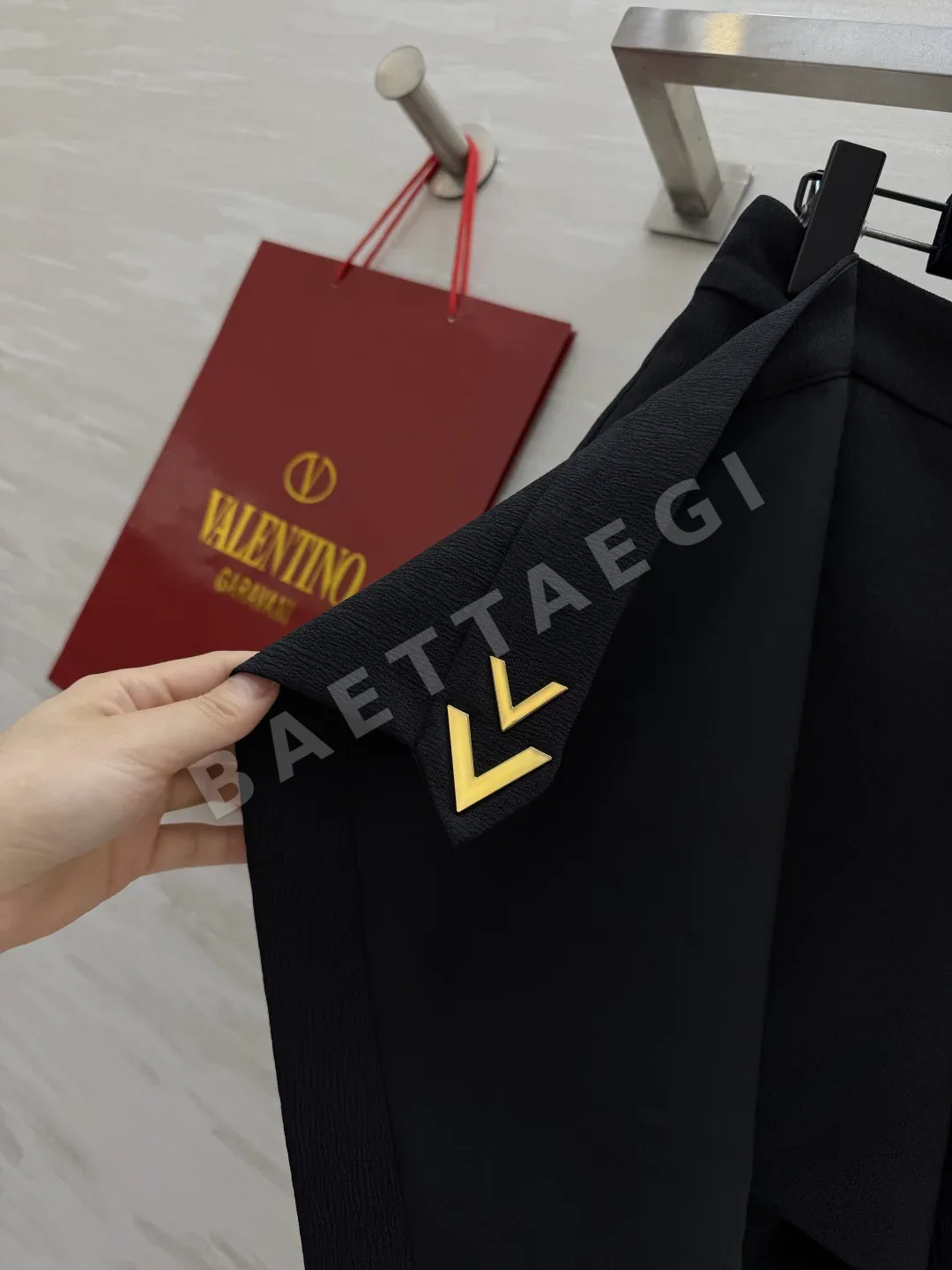 발렌티노 메탈 버클 하이웨이스트 A라인 큐롯 스커트 상세 이미지 4