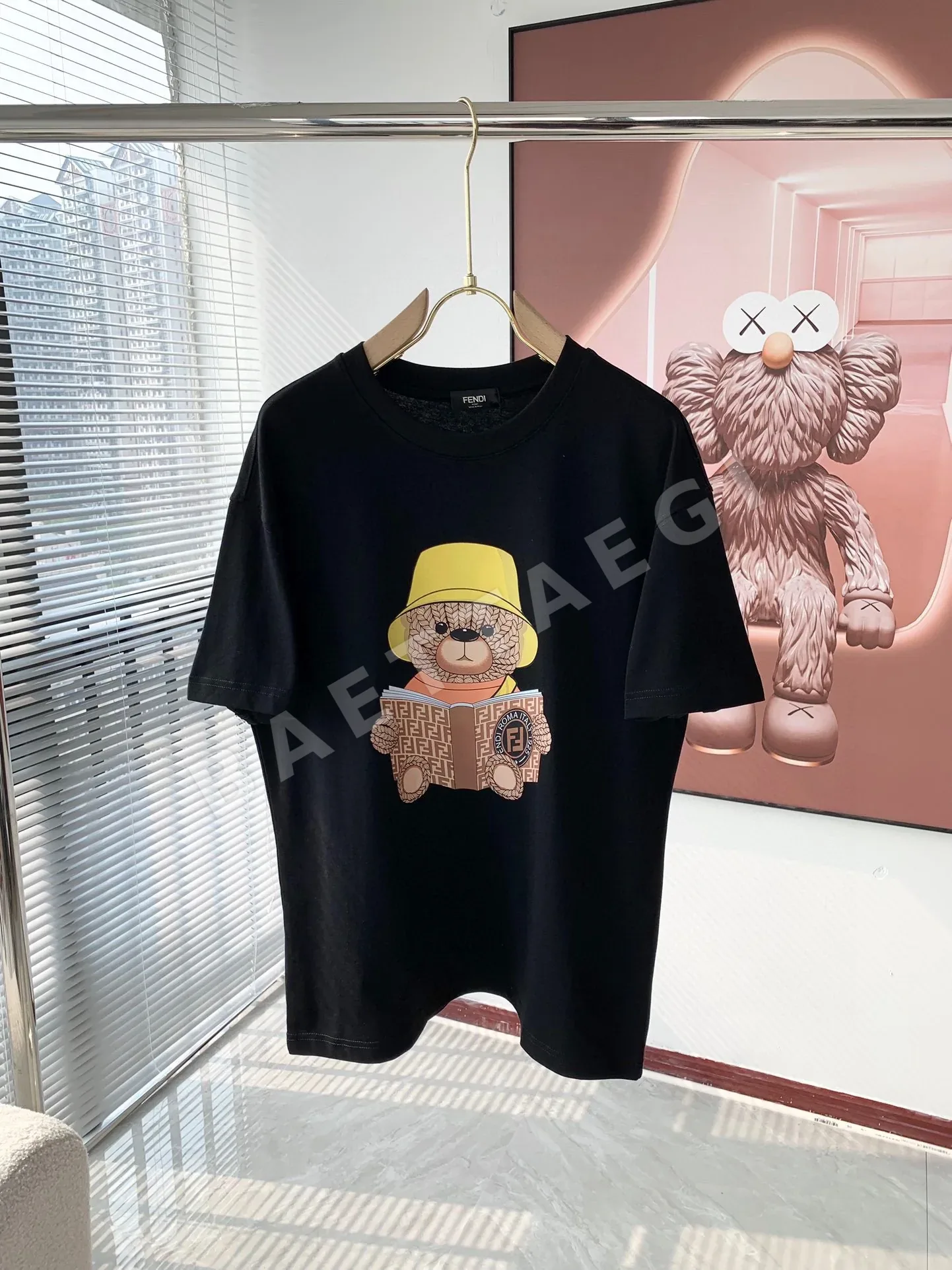 펜디 여성 반팔 티셔츠 상세 이미지 2