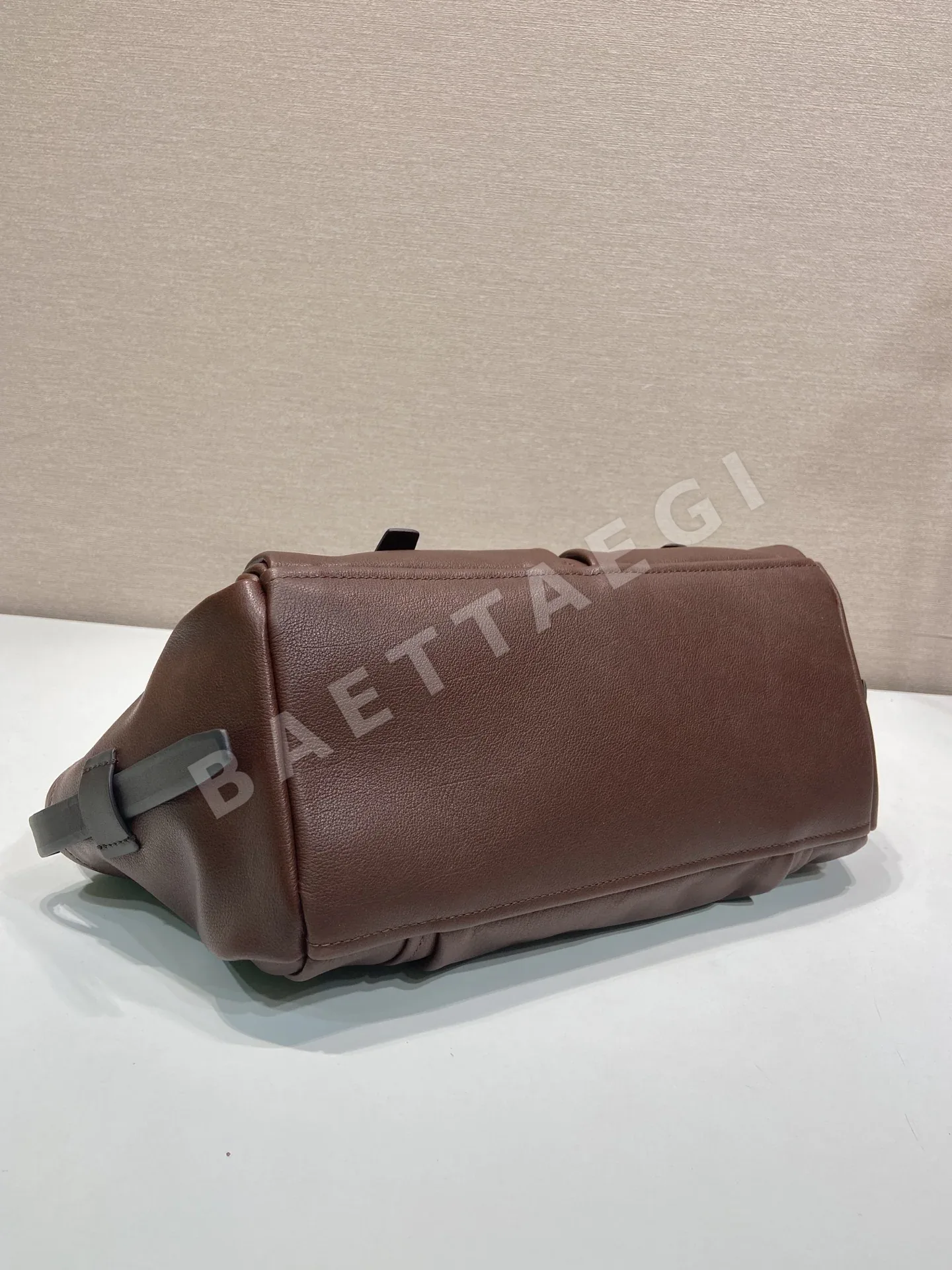 프라다 빈티지 카프 토트백 1BG645 상세 이미지 6