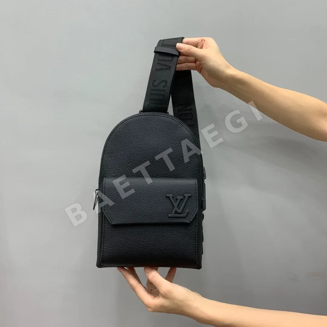 루이비통 L'Original 무광 소가죽 숄더백 M23736