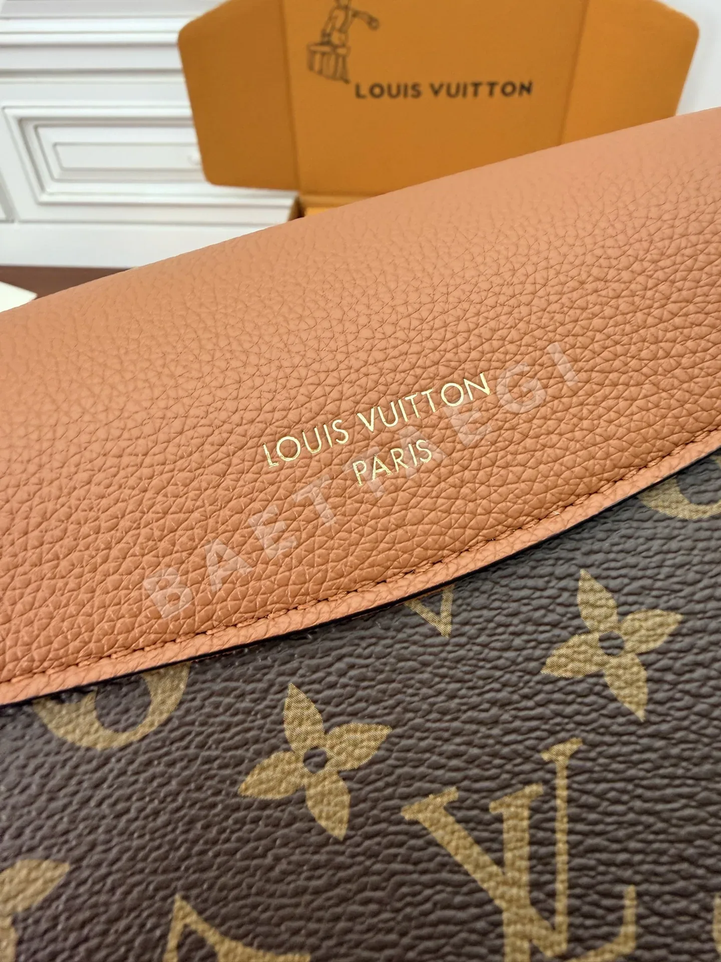 루이비통 다이아몬드 패턴 가죽 가방 M27065 상세 이미지 7