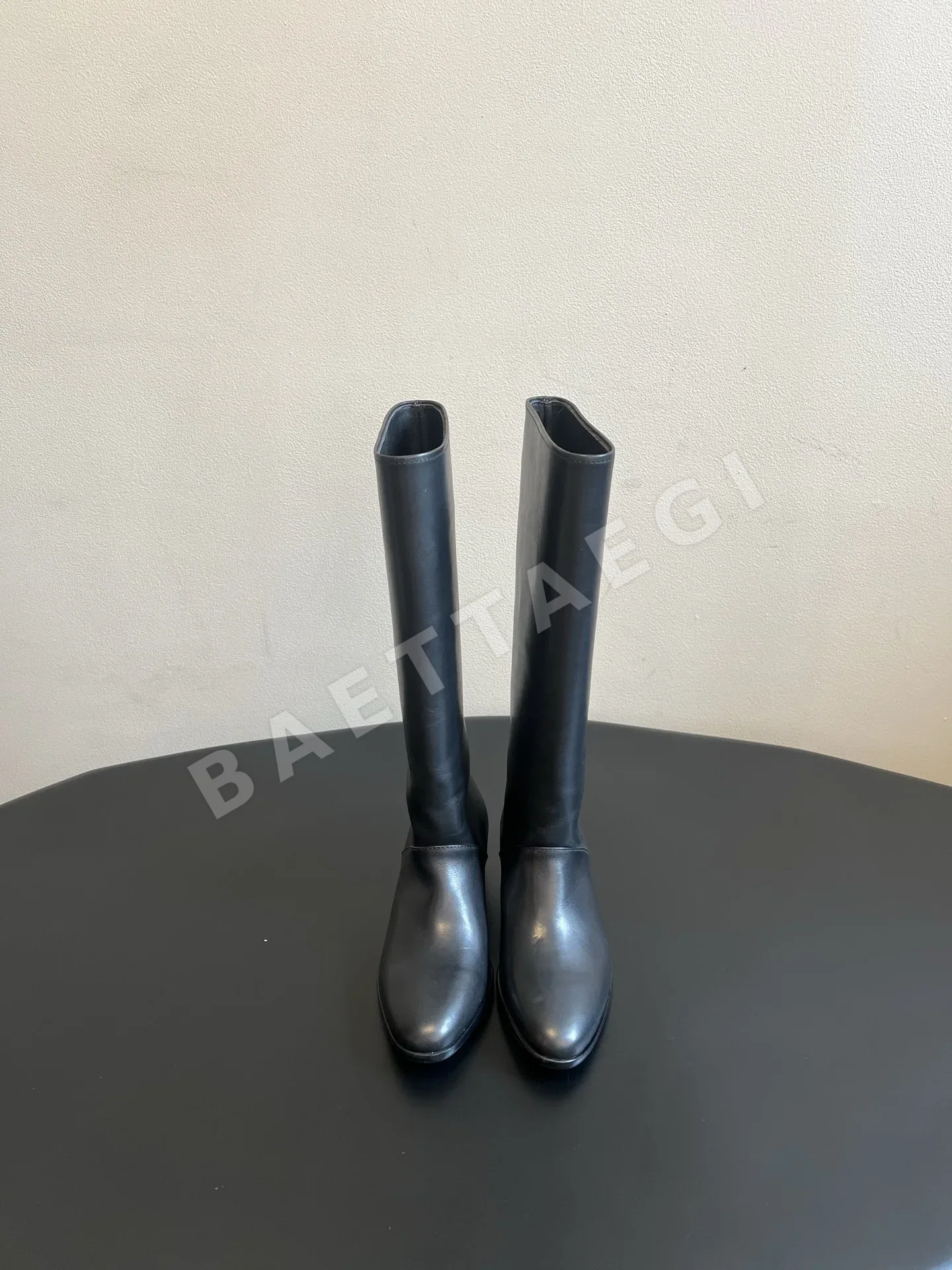샤넬 부츠 여성 가죽 메탈 로고 힐 178888