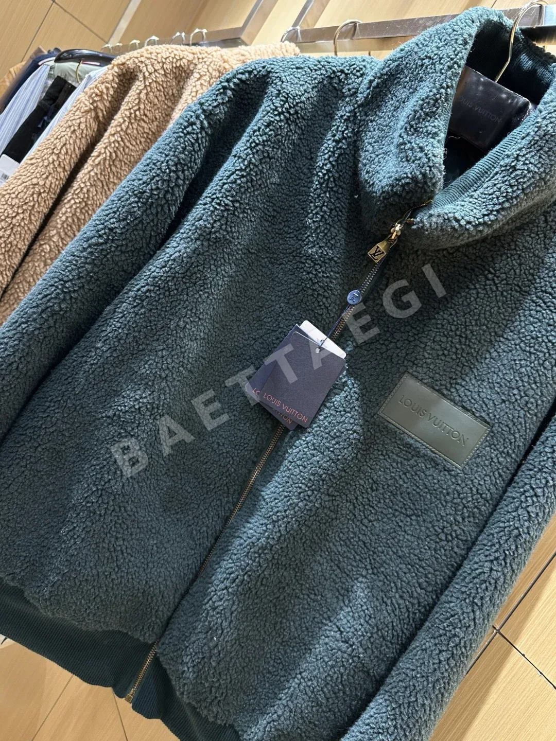 루이비통 램울 스탠드카라 집업 자켓 상세 이미지 16