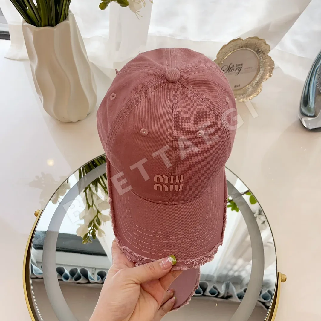 미우미우 레터 플립 브림 베이스볼 캡 상세 이미지 6