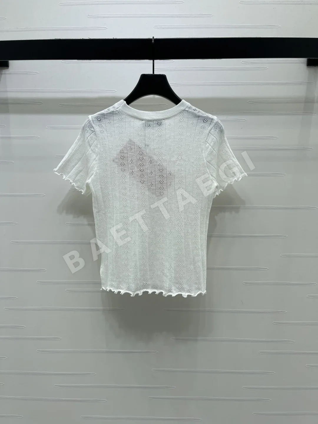 미우미우 화이트 핑크 배색 세로 스트라이프 반팔 니트 탑 상세 이미지 8