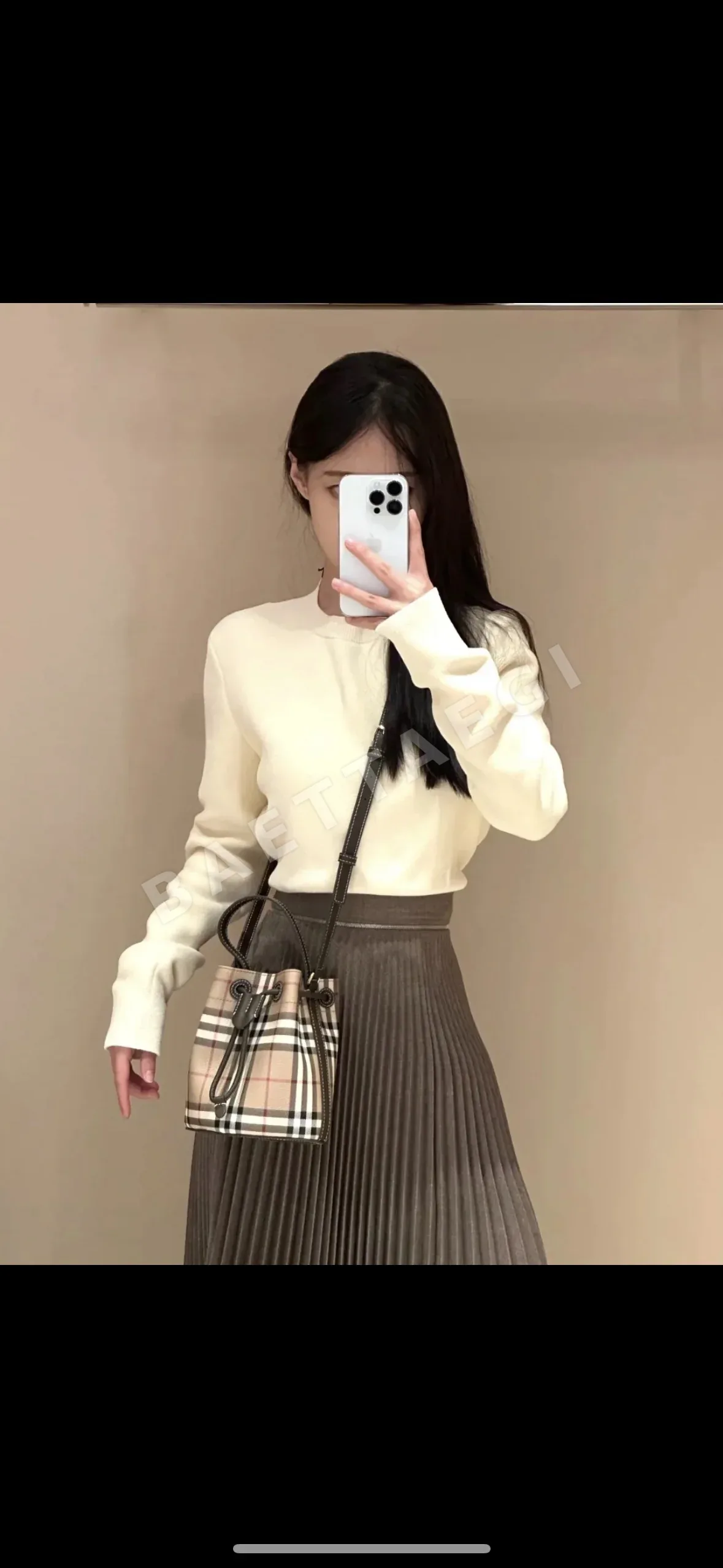 버버리 미니 버킷백 상세 이미지 7