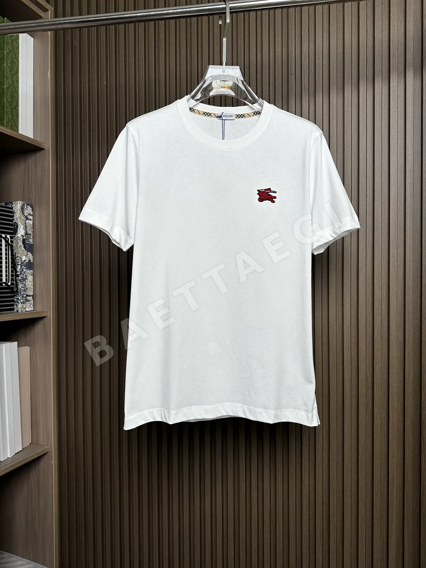 버버리 말 자수 반팔 티셔츠 2229