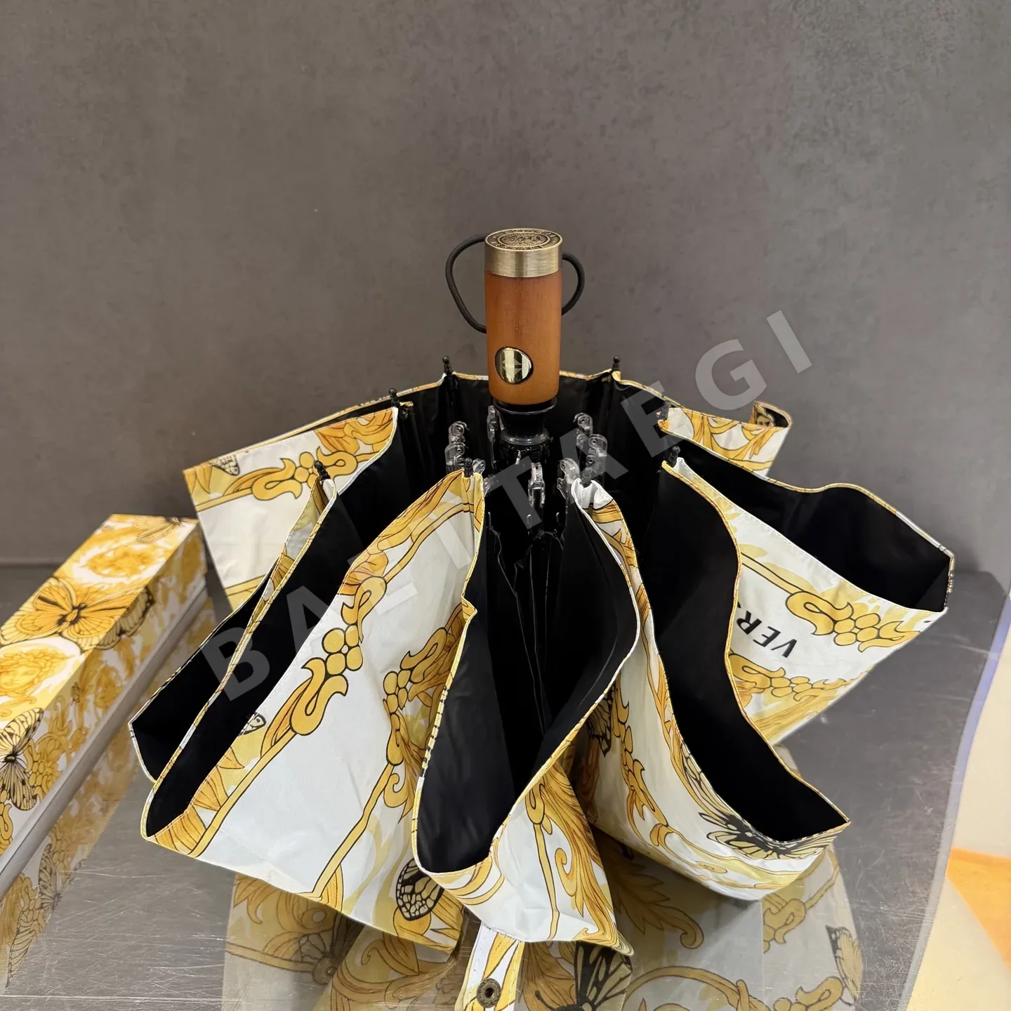 베르사체 우산 85665 Versace Umbrella 상세 이미지 5