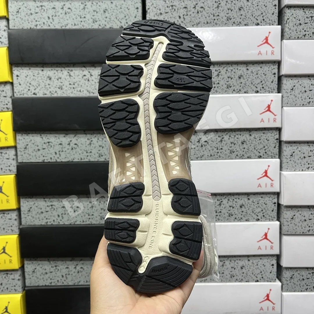 아식스 [ZC] 젤 카야노 12.1 1203B144-100 200426 Asics Gel-Kayano 12.1 Kith Paragon 상세 이미지 7