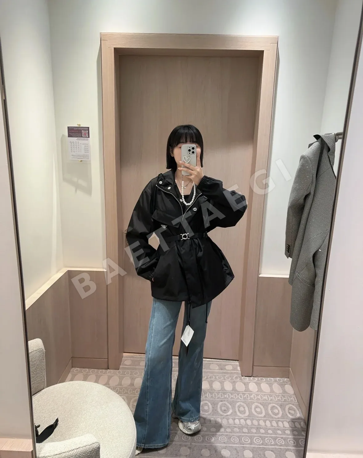 프라다 후드 허리 조절 여성 자켓 상세 이미지 3