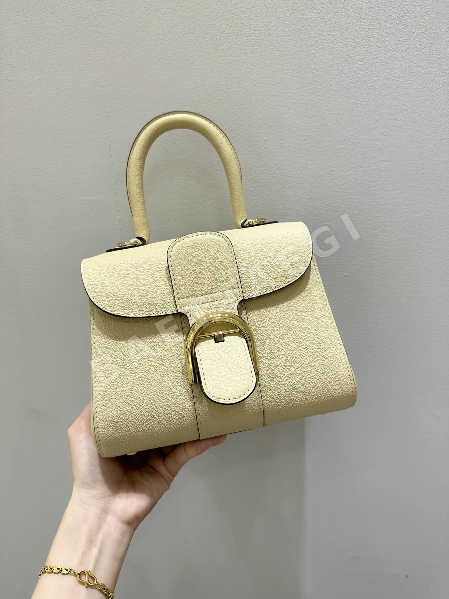 델보 브릴리언트 토고 레더 숄더백 191166