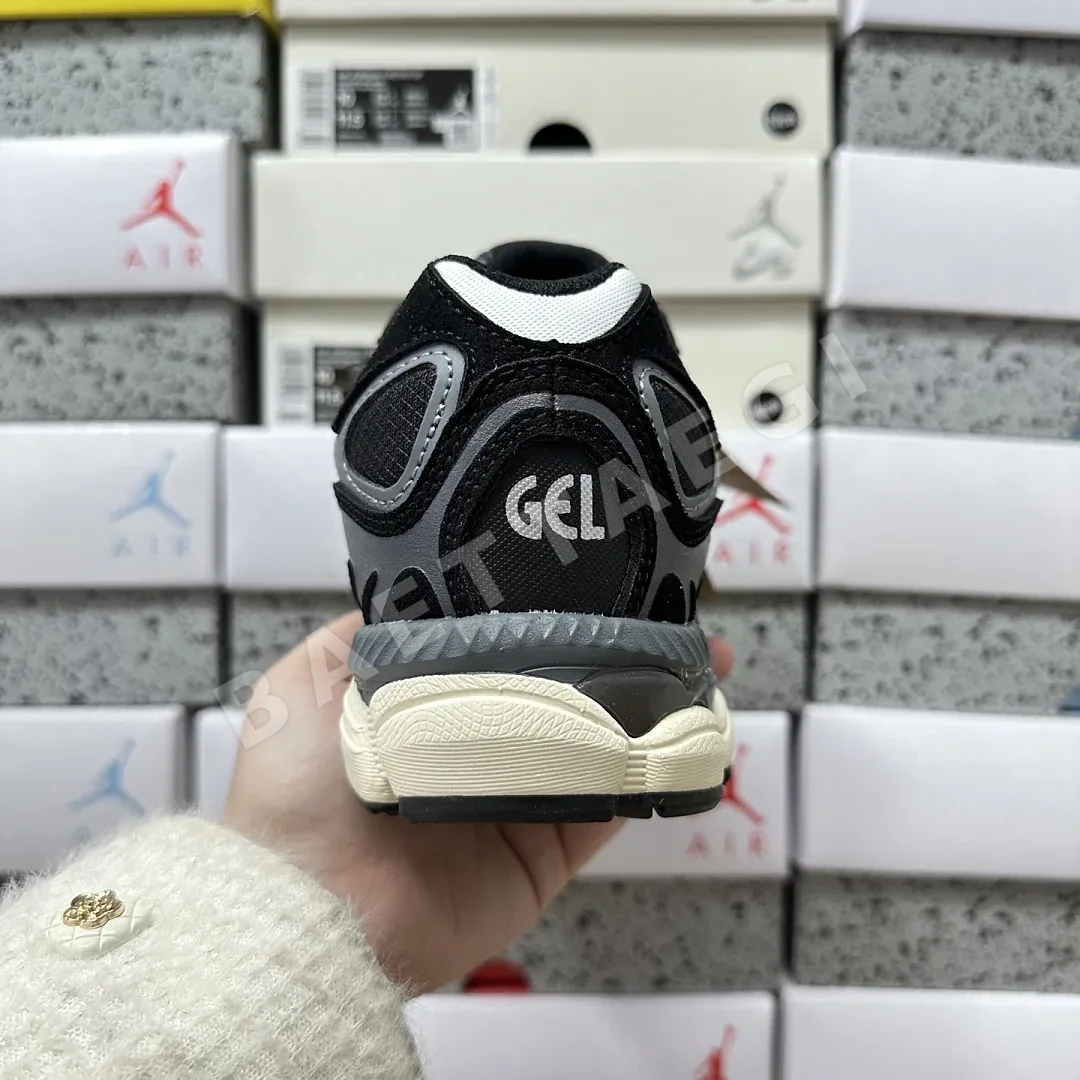 아식스 [WZ] 젤 NYC 1203A739-001 200393 Asics Gel-NYC Black Black 상세 이미지 8