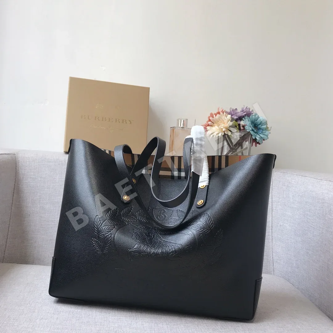 버버리 빈티지 체크 엠보싱 토트백 40340