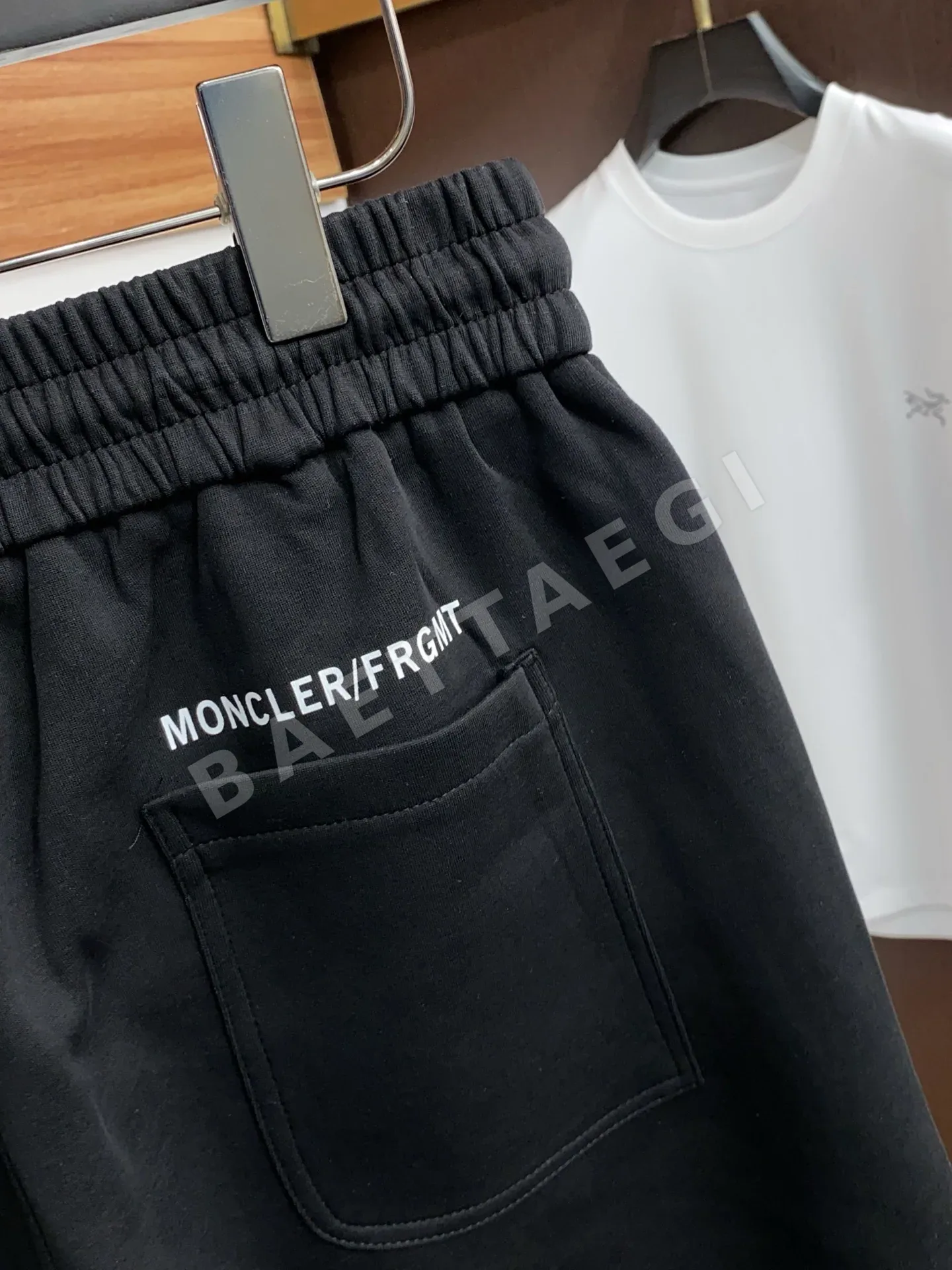 몽클레르 남성 반바지 상세 이미지 5