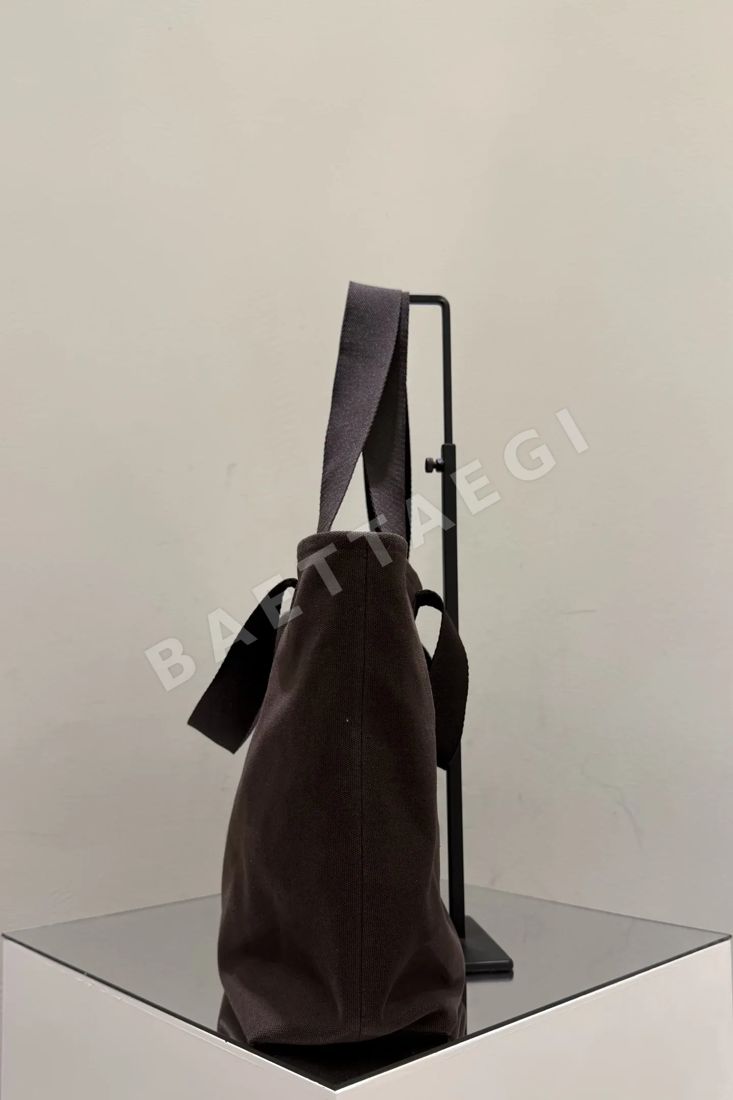 더로우 캔버스 토트백 상세 이미지 3