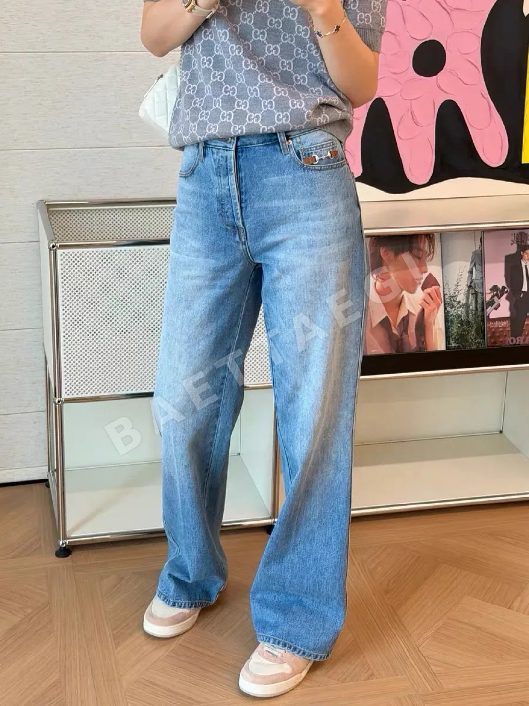 구찌 화이트 하이웨이스트 플레어 와이드 데님 상세 이미지 2