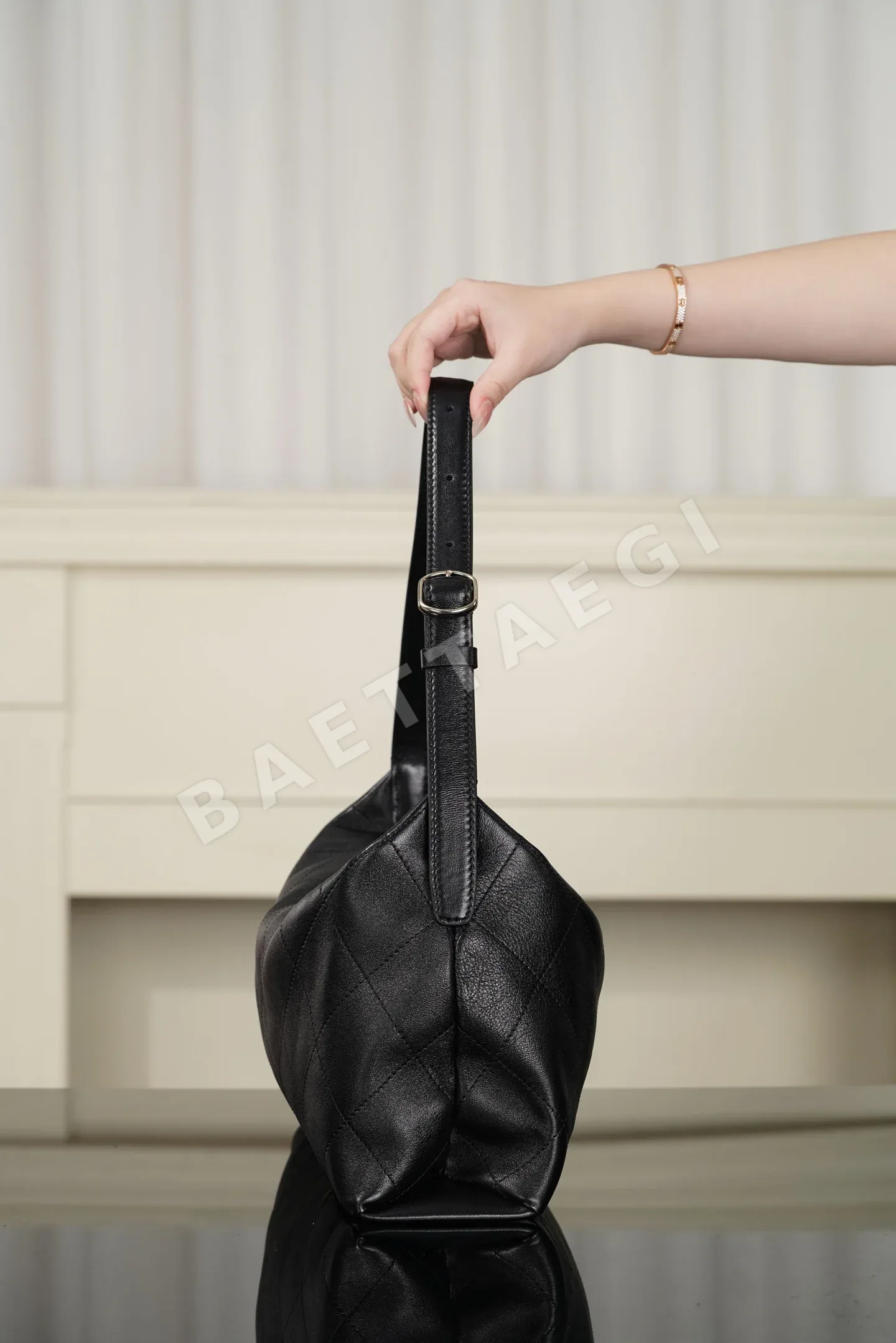 샤넬 CHANEL 샤넬 맥시 호보 백 AS6140 상세 이미지 6