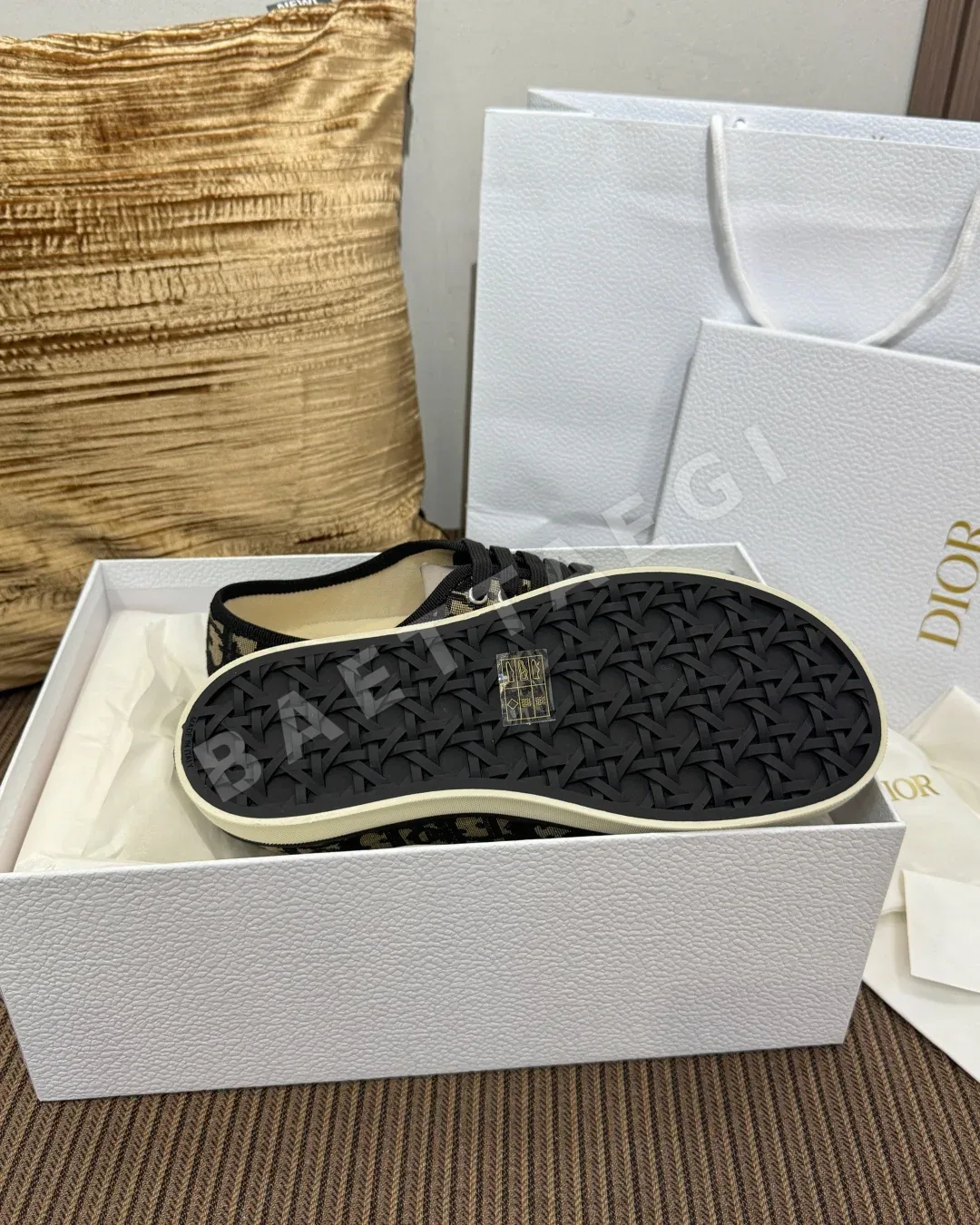 디올 솔트윈드 여성 블랙 베이지 캔버스 스니커즈 상세 이미지 9