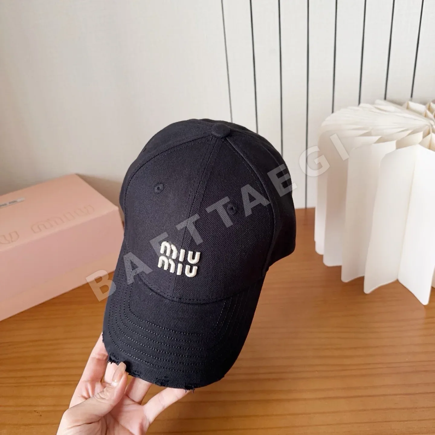 미우미우 모자 80858 Miu Miu Cap 상세 이미지 3