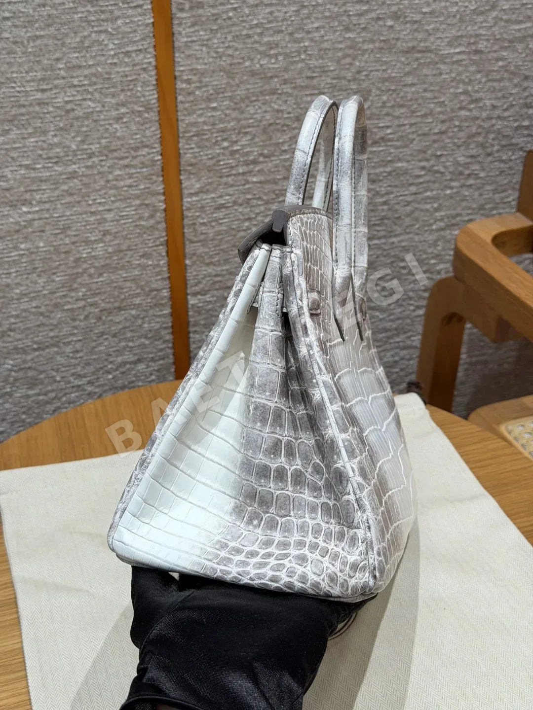 에르메스 히말라야 나일악어 가죽 버킨 25 가방 상세 이미지 4