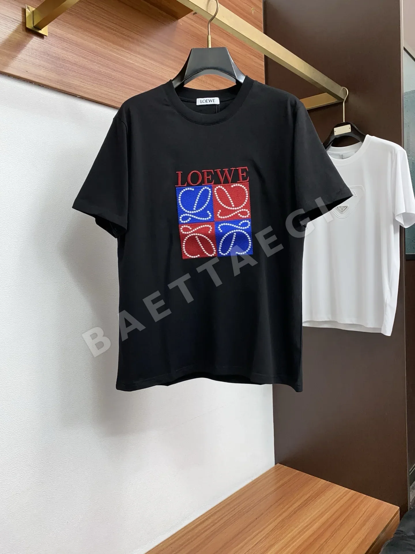 로에베 남성 반팔 48449