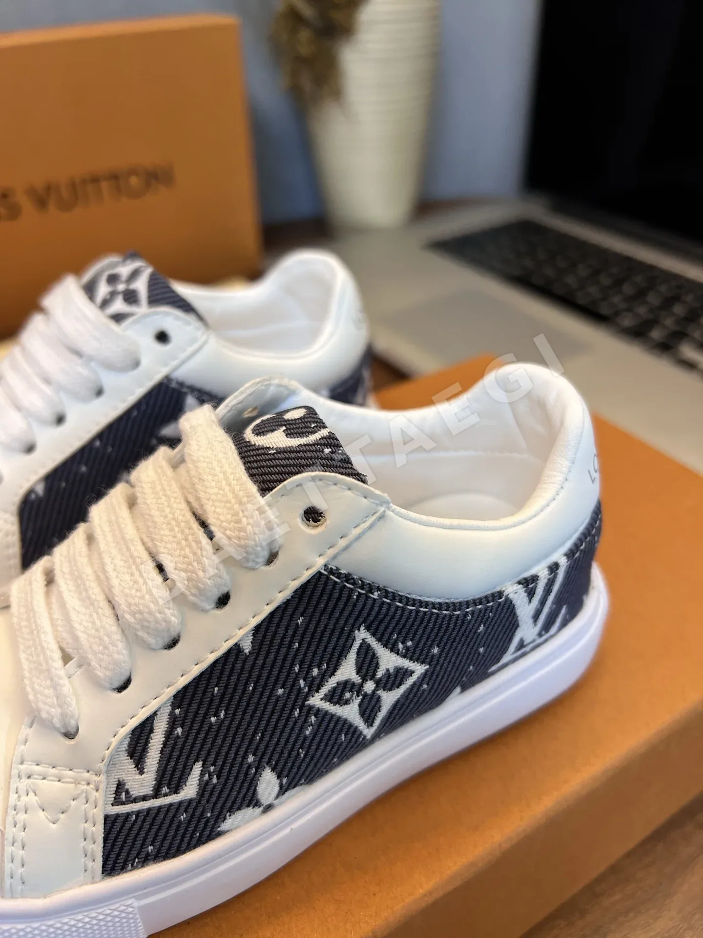 루이비통 스니커즈 양가죽 상세 이미지 7
