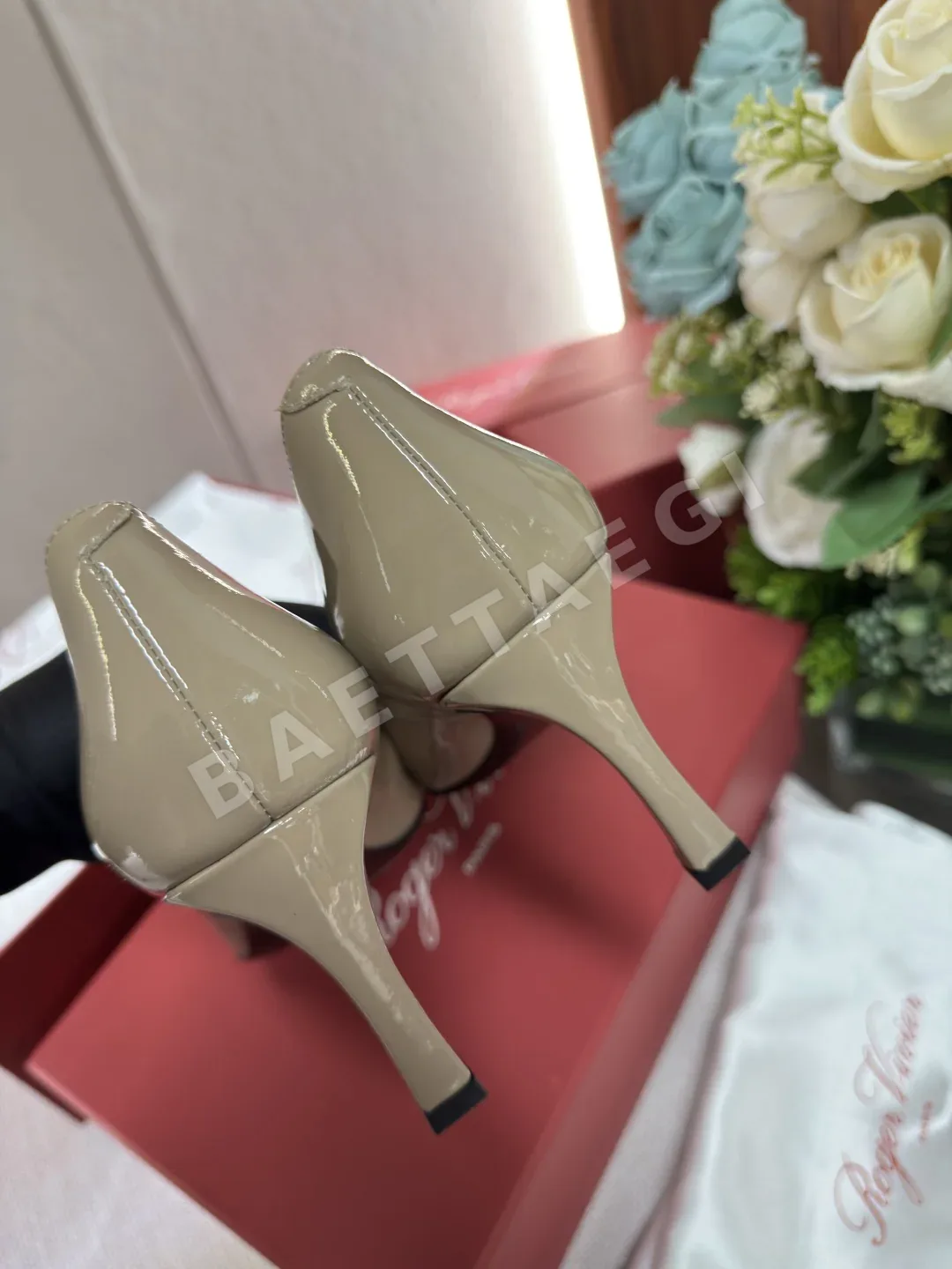 로저비비에 스퀘어 버클 스틸레토 힐 상세 이미지 9
