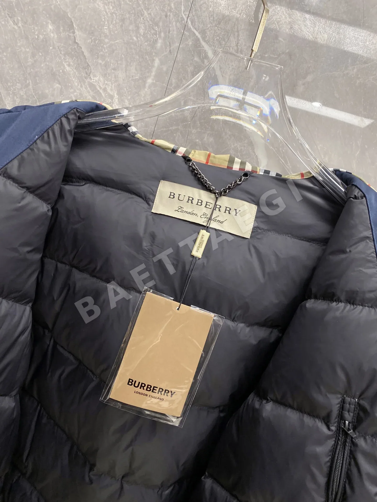 버버리 남성 고어텍스 구스다운 패딩 점퍼 상세 이미지 11