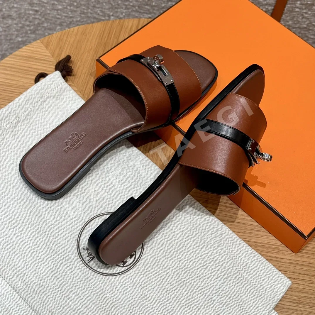 에르메스 줄리아 샌들 Saddle Red Calfskin 실버 금장 상세 이미지 2