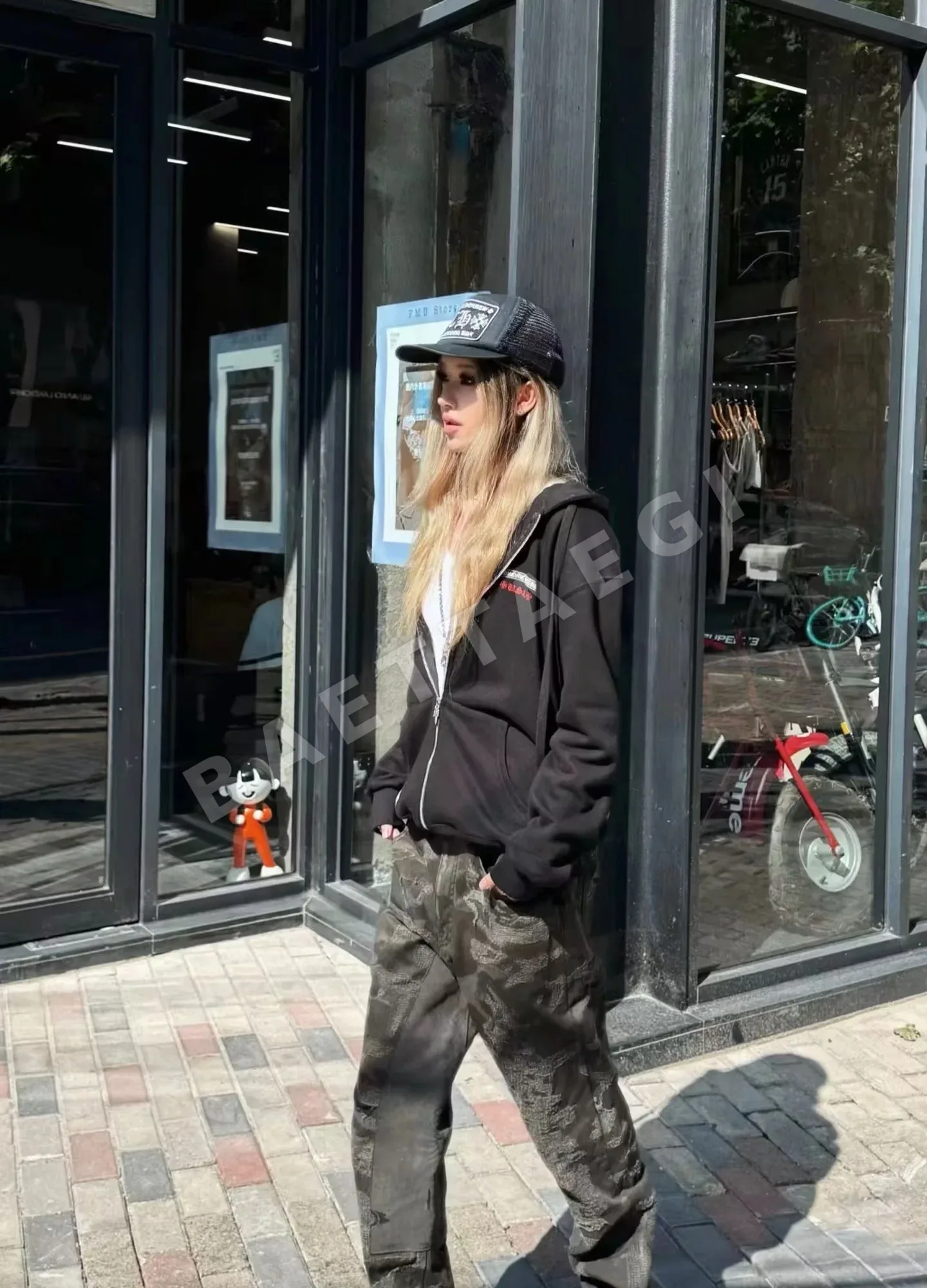 크롬하츠 남성 블랙 지퍼업 후드 상세 이미지 3