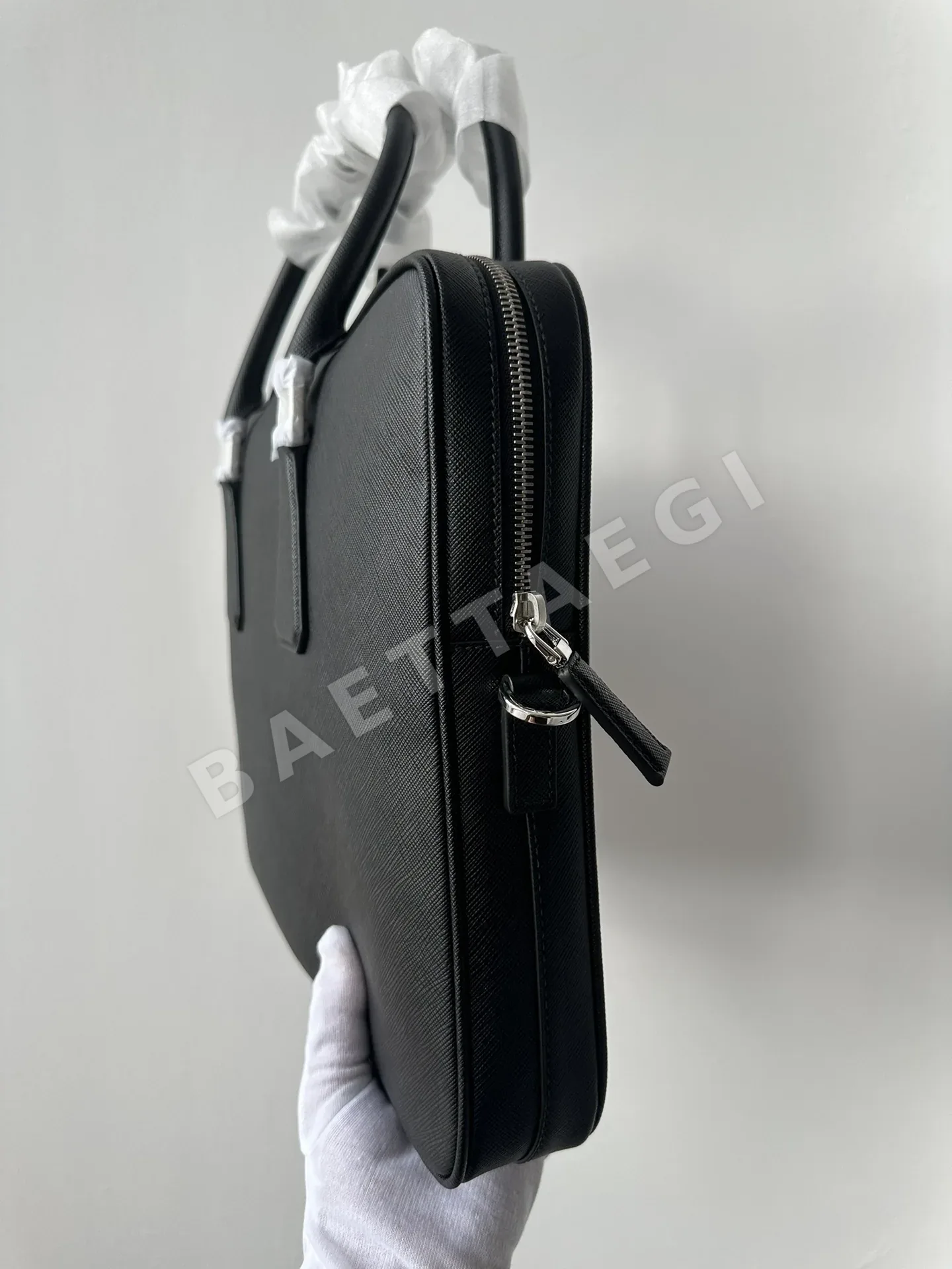 프라다 사피아노 남성용 브리프케이스 가방 상세 이미지 2