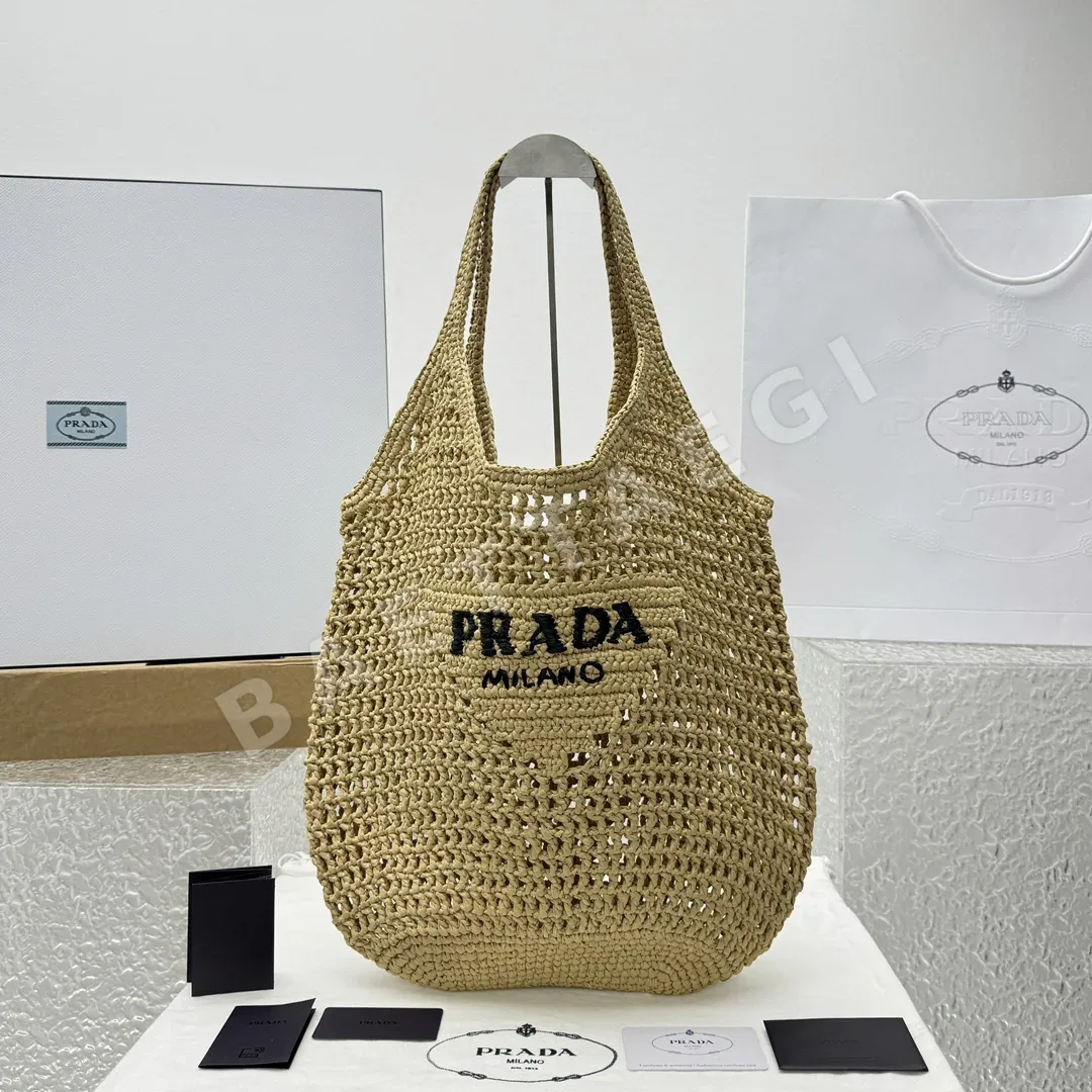 프라다 살구색 라피아 메시 토트백 136594