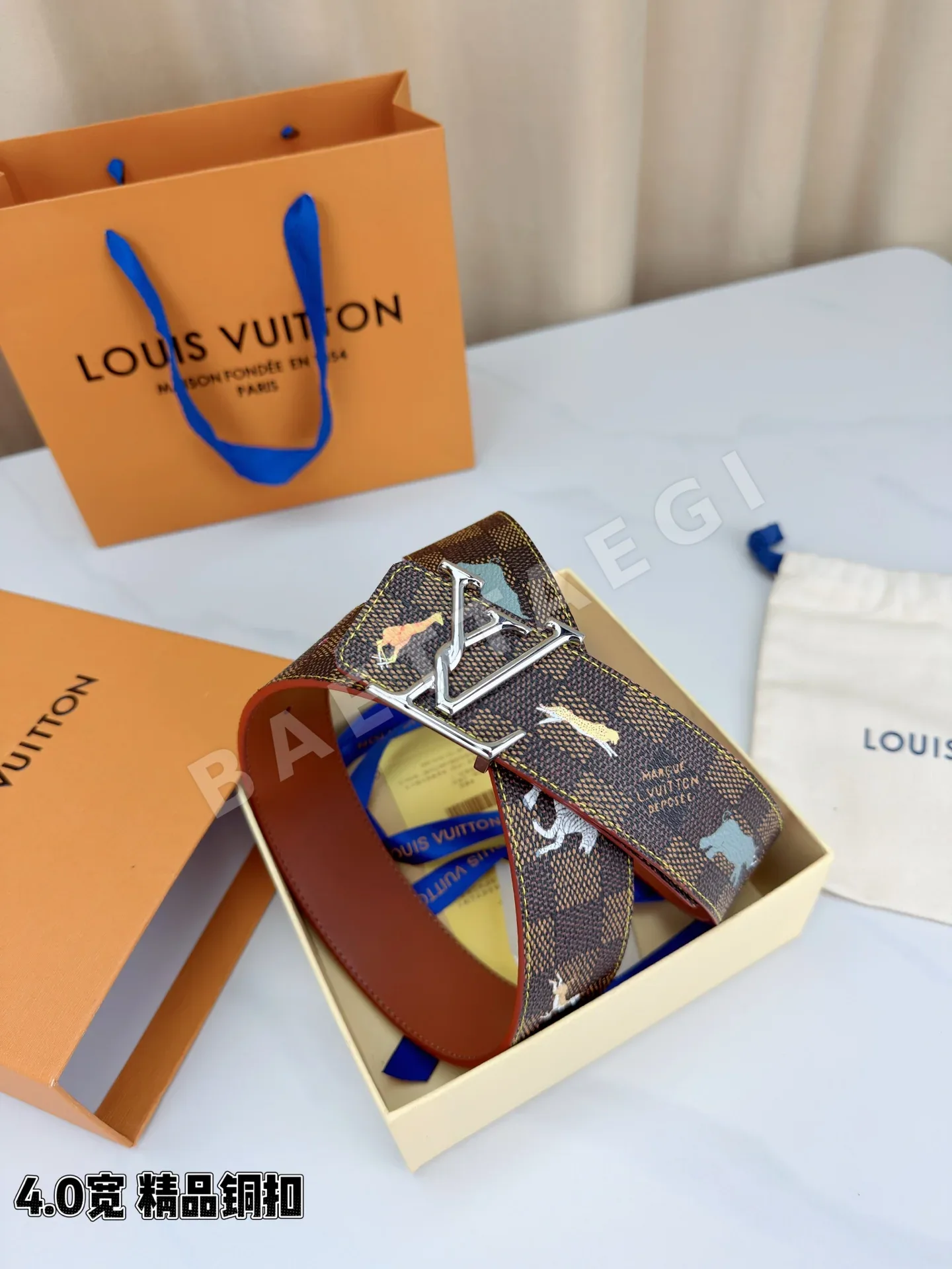 루이비통 골드 LV 버클 체크 캔버스 벨트 상세 이미지 8