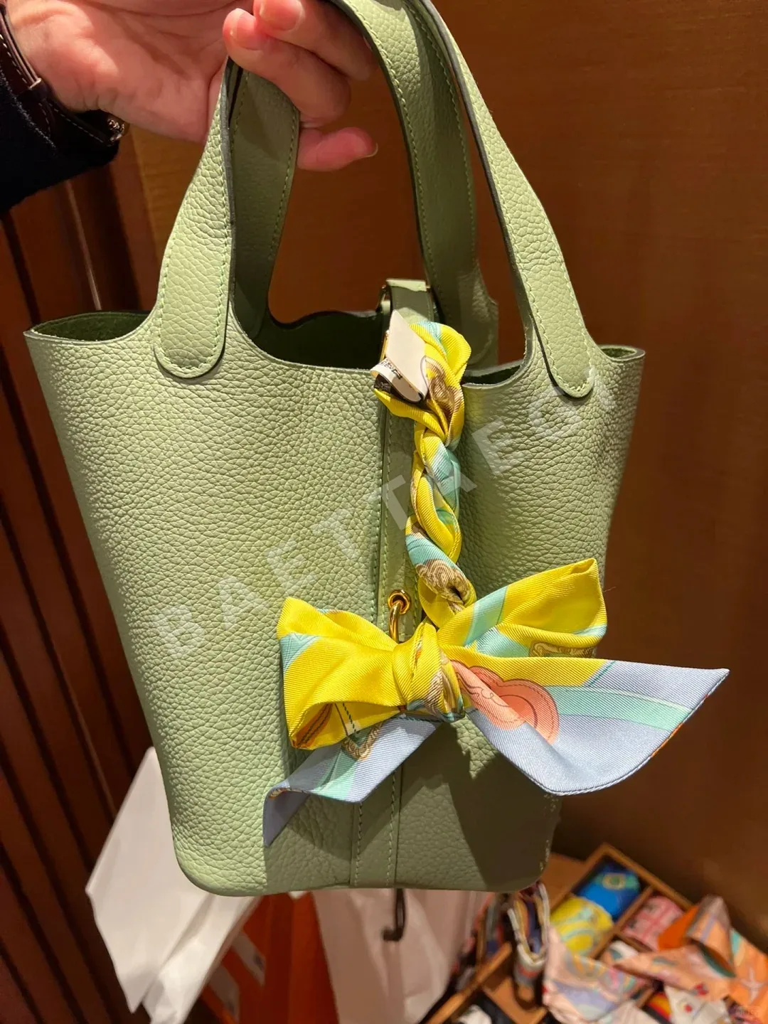 에르메스 피코탄 락 가방 상세 이미지 4