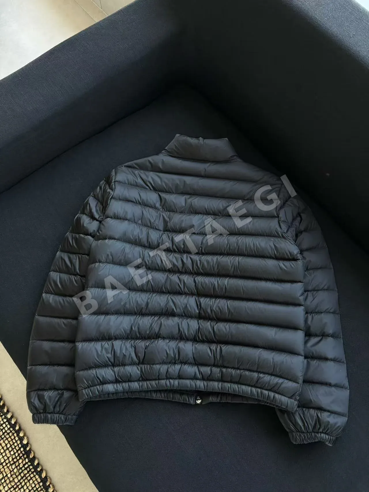 몽클레르 랑스 숏 다운 재킷 여성 패딩 상세 이미지 3