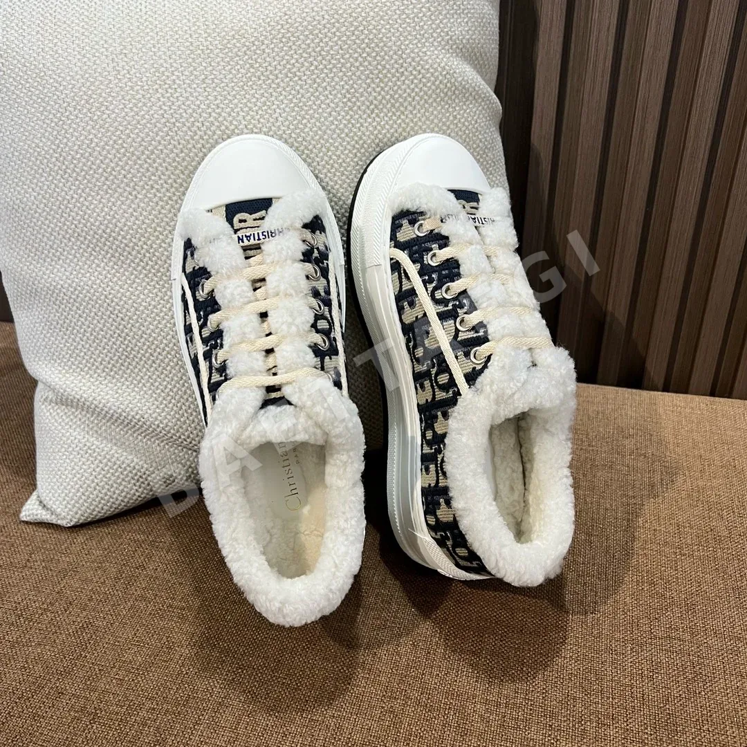 디올 플랫폼 샌들 141739
