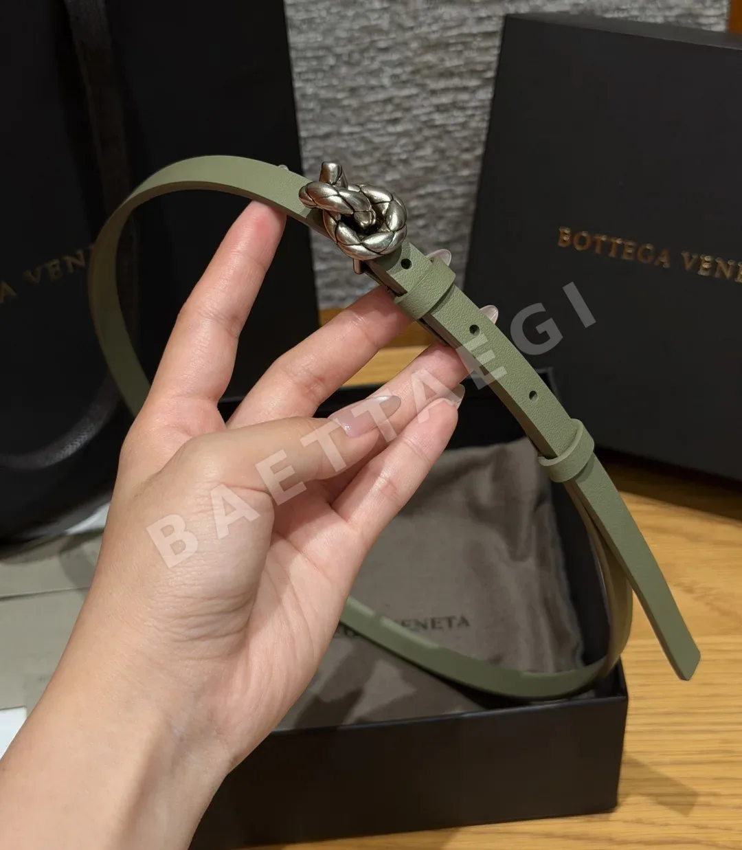 보테가베네타 슬림 소가죽 벨트 상세 이미지 3
