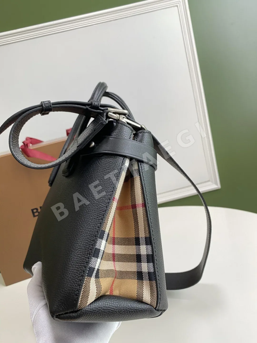 버버리 빈티지 체크 배너 토트백 상세 이미지 7