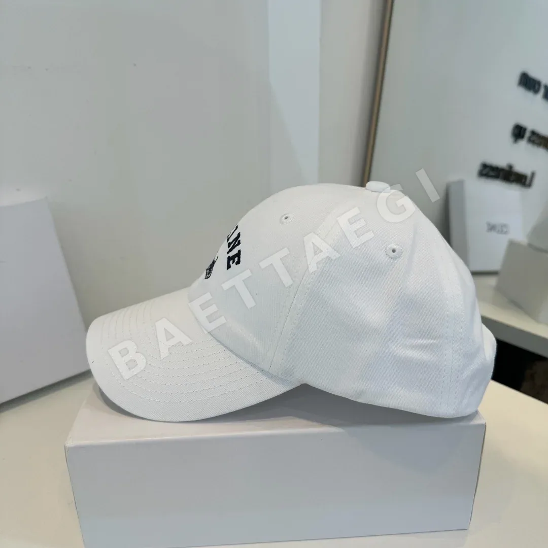 셀린느 클래식 캐주얼 베이스볼캡 상세 이미지 4