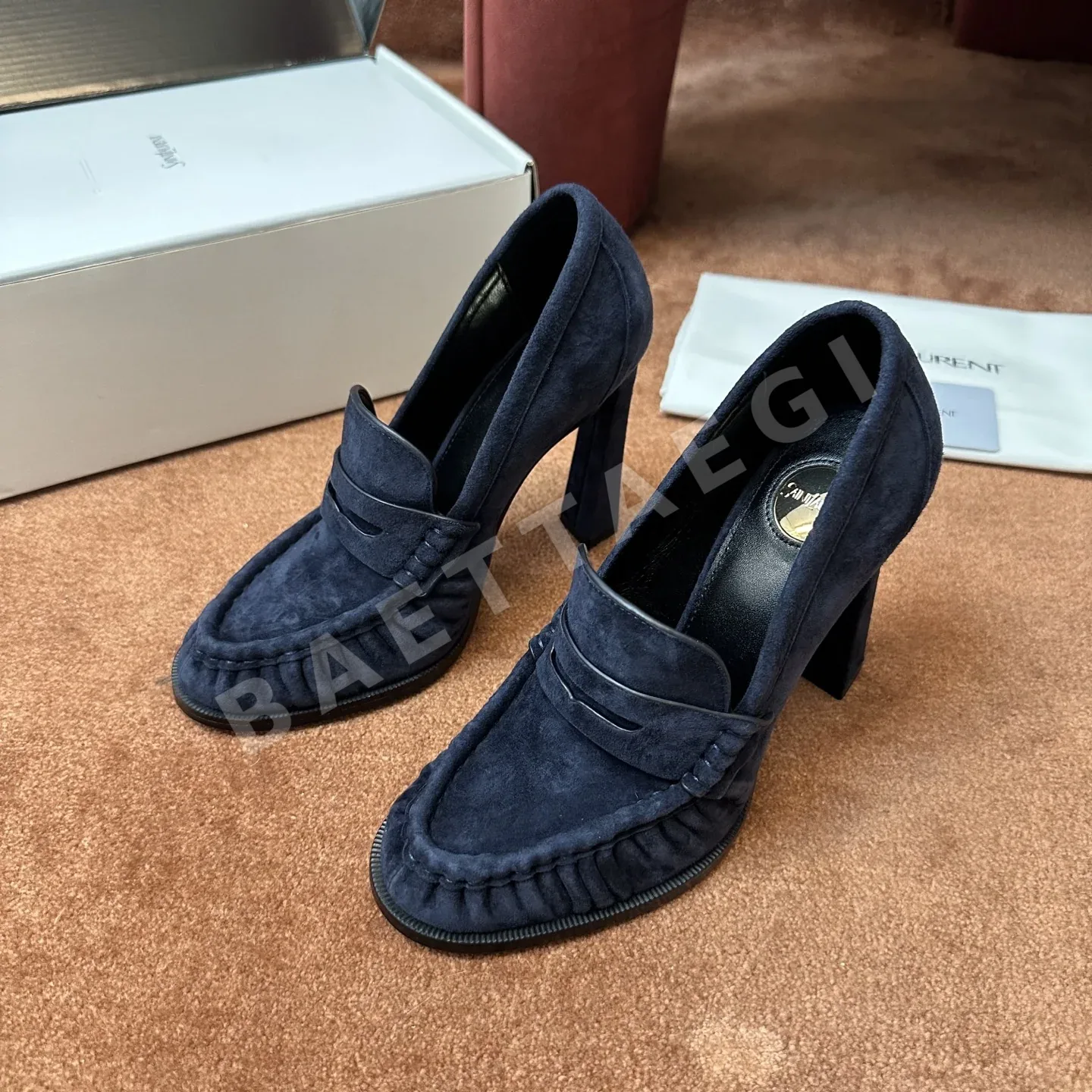 생로랑 앞코 덮인 YSL 뮬 상세 이미지 2